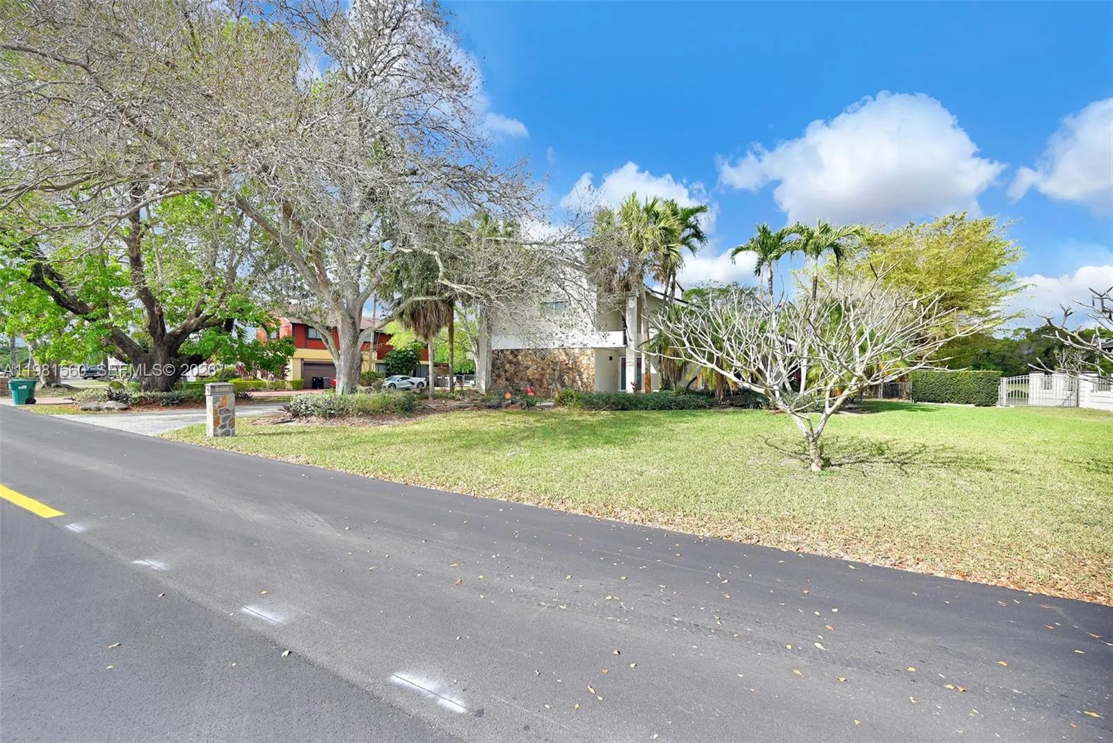 9300 E Calusa Club Dr, Miami, Florida 33186, Miami, Florida 33186, 4 Bedrooms Bedrooms, 8 Rooms Rooms,3 BathroomsBathrooms,Residential,For Sale,9300 E Calusa Club Dr, Miami, Florida 33186,A11981560