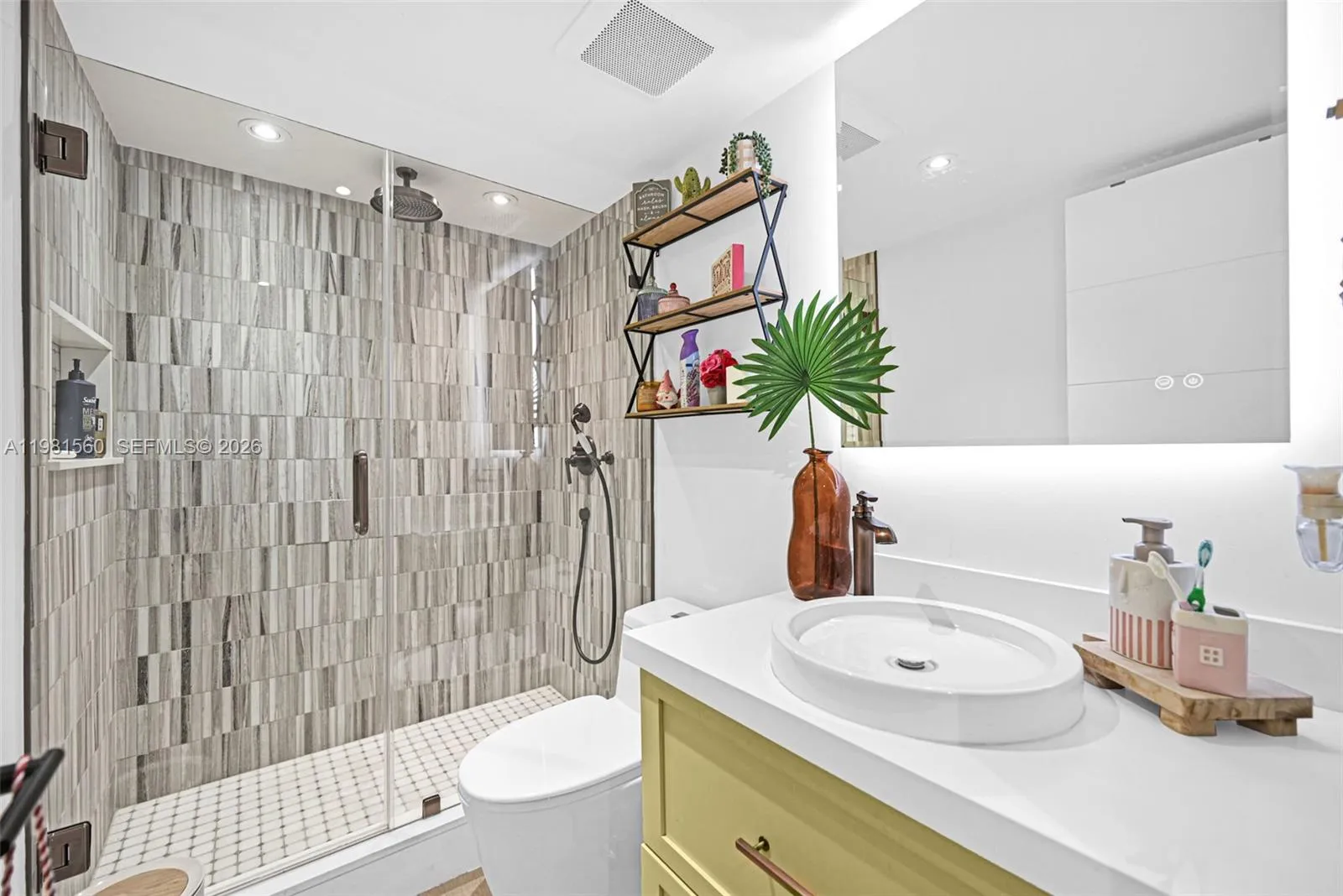 9300 E Calusa Club Dr, Miami, Florida 33186, Miami, Florida 33186, 4 Bedrooms Bedrooms, 8 Rooms Rooms,3 BathroomsBathrooms,Residential,For Sale,9300 E Calusa Club Dr, Miami, Florida 33186,A11981560