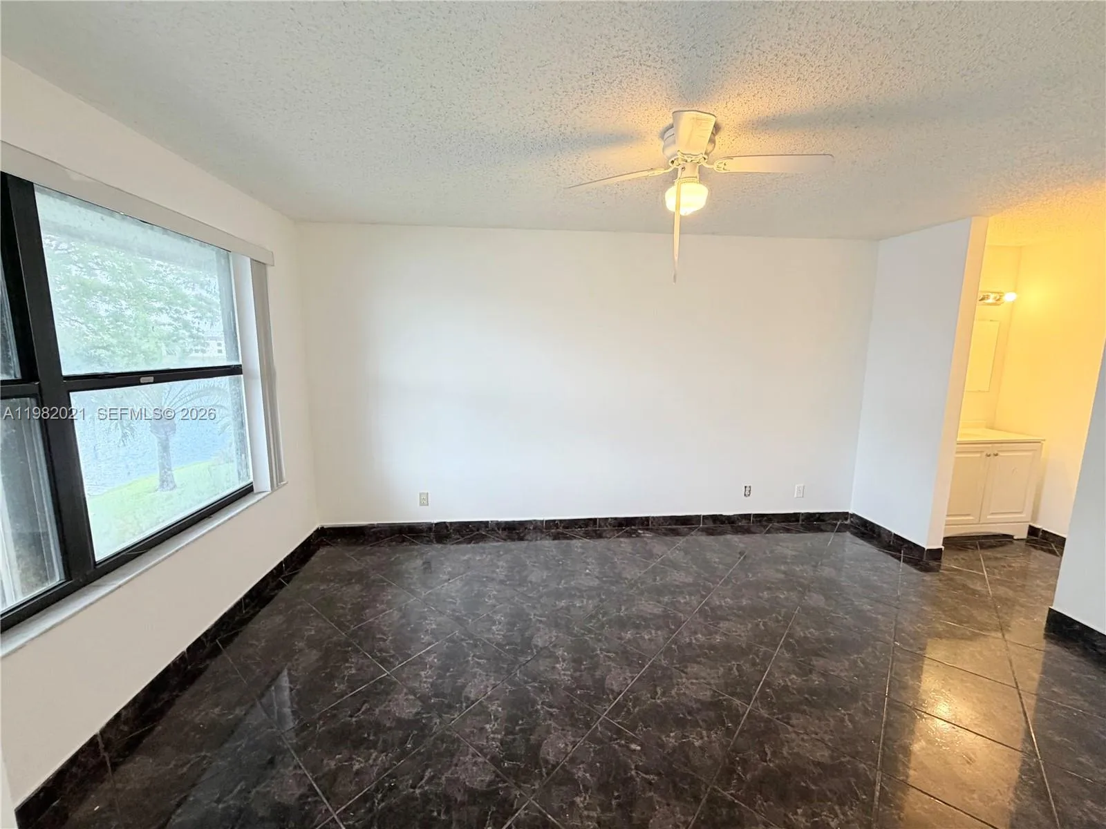 206 Lake Pointe Dr 206, Oakland Park, Florida 3330, Oakland Park, Florida 33309, 2 Bedrooms Bedrooms, ,2 BathroomsBathrooms,Residential Lease,For Rent,206 Lake Pointe Dr 206, Oakland Park, Florida 3330,A11982021