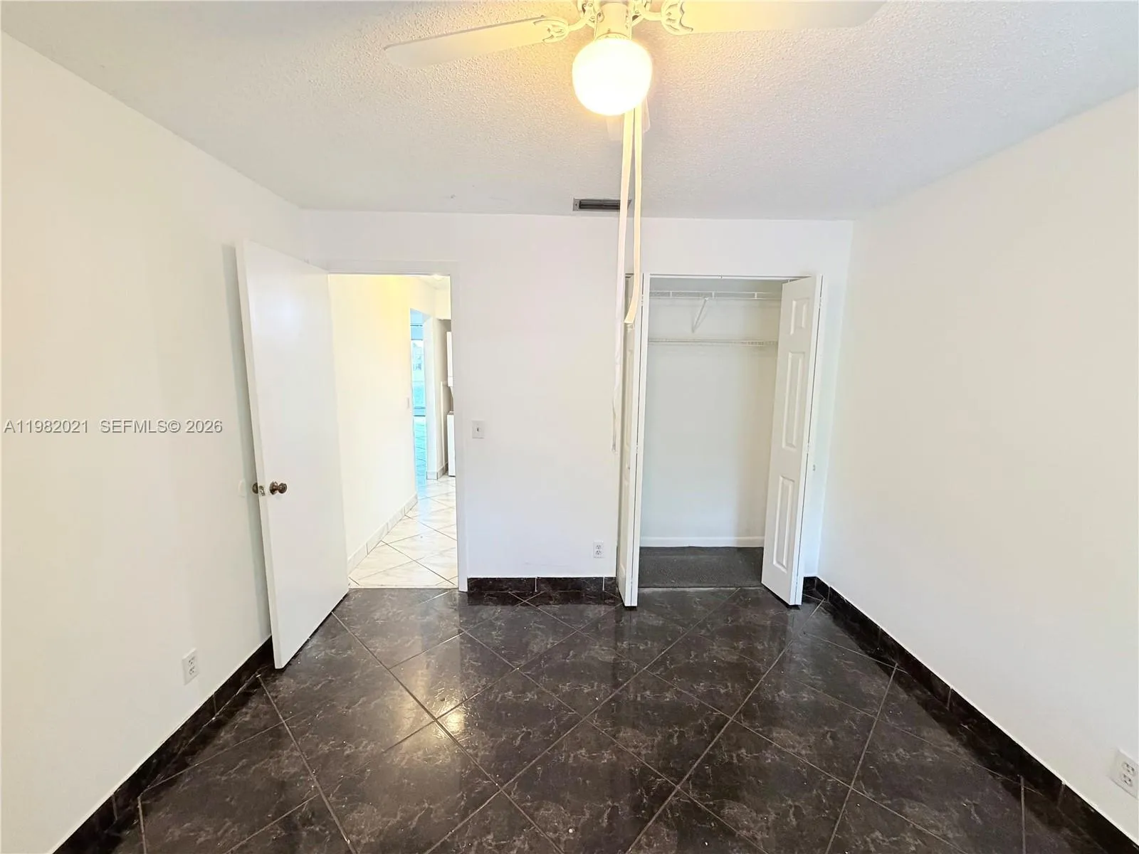 206 Lake Pointe Dr 206, Oakland Park, Florida 3330, Oakland Park, Florida 33309, 2 Bedrooms Bedrooms, ,2 BathroomsBathrooms,Residential Lease,For Rent,206 Lake Pointe Dr 206, Oakland Park, Florida 3330,A11982021