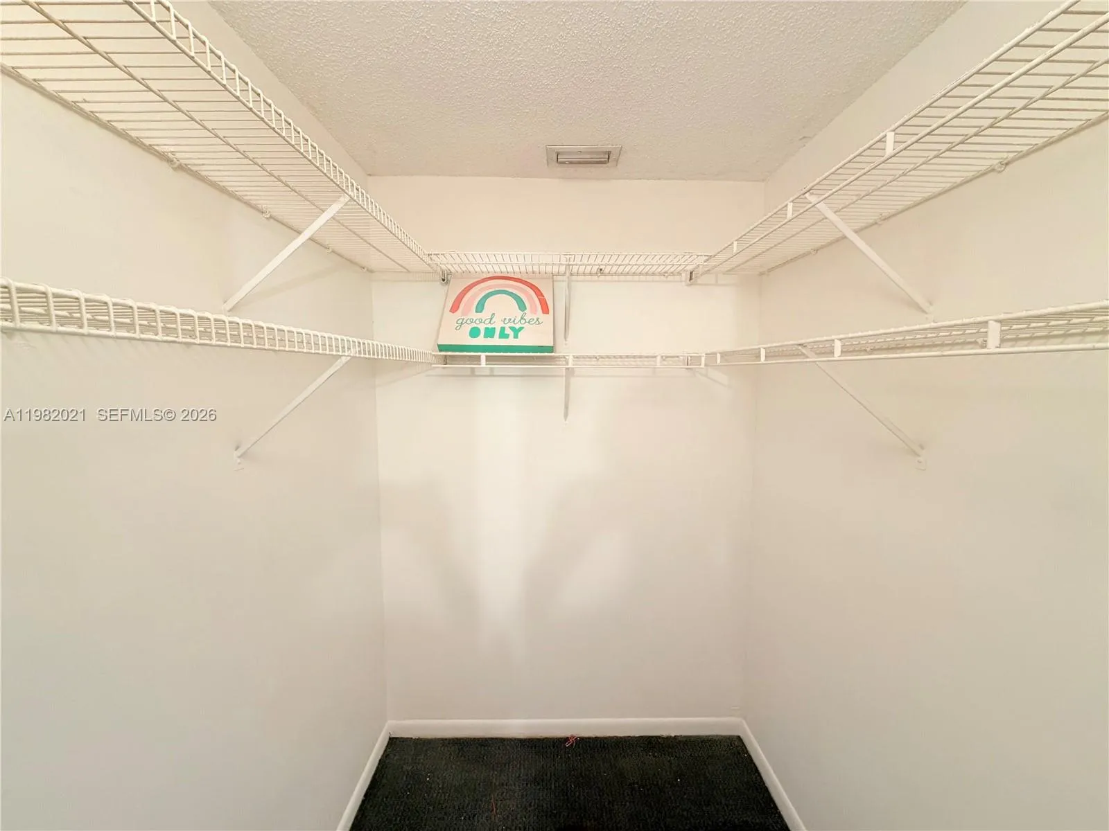206 Lake Pointe Dr 206, Oakland Park, Florida 3330, Oakland Park, Florida 33309, 2 Bedrooms Bedrooms, ,2 BathroomsBathrooms,Residential Lease,For Rent,206 Lake Pointe Dr 206, Oakland Park, Florida 3330,A11982021