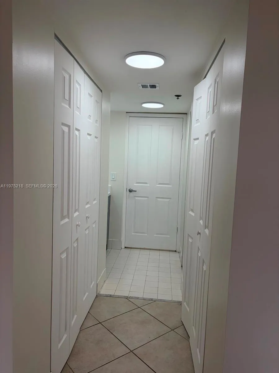 2351 Douglas Rd 1005, Miami, Florida 33145, Miami, Florida 33145, 1 Bedroom Bedrooms, ,1 BathroomBathrooms,Residential Lease,For Rent,2351 Douglas Rd 1005, Miami, Florida 33145,A11975218