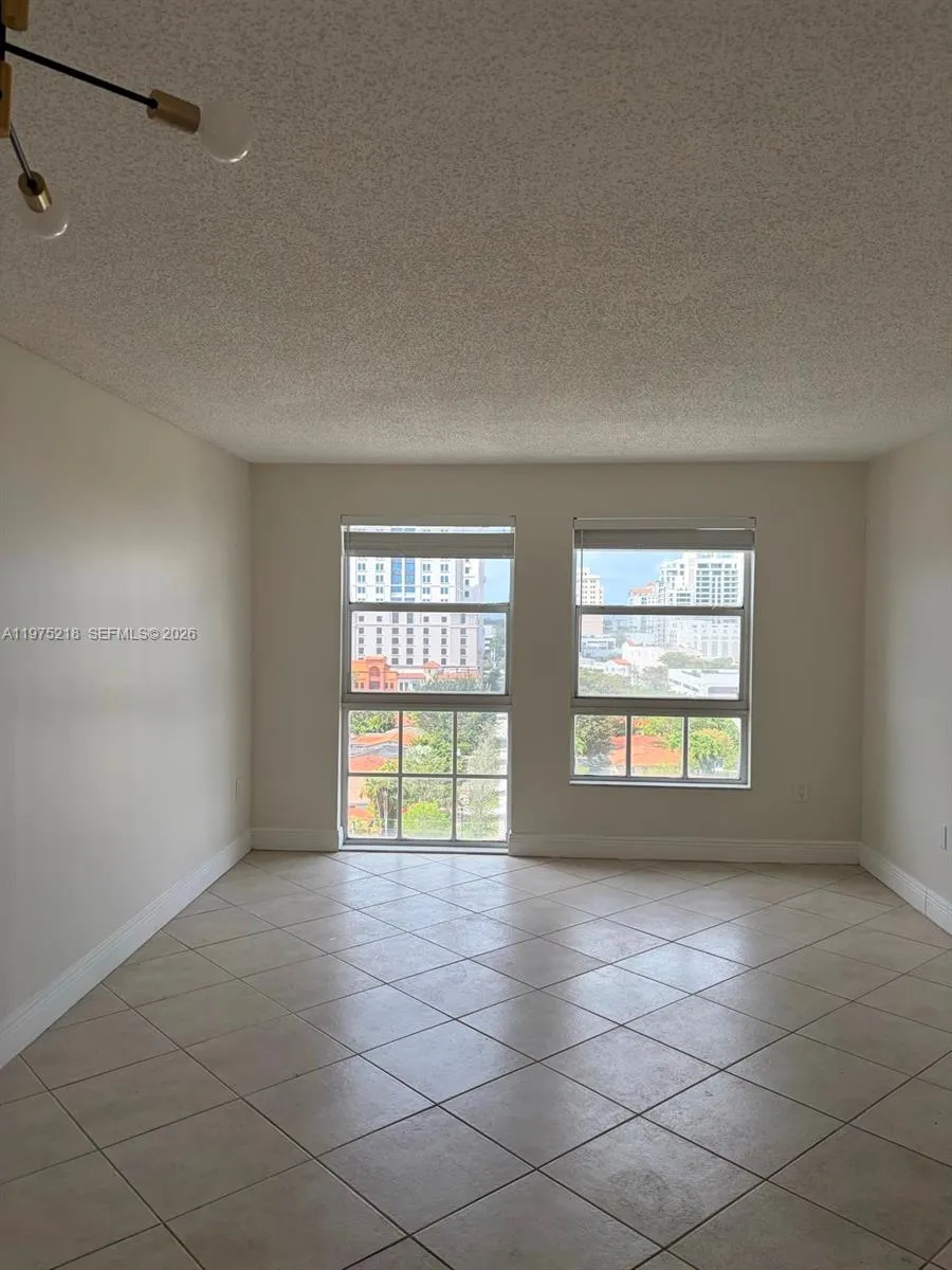 2351 Douglas Rd 1005, Miami, Florida 33145, Miami, Florida 33145, 1 Bedroom Bedrooms, ,1 BathroomBathrooms,Residential Lease,For Rent,2351 Douglas Rd 1005, Miami, Florida 33145,A11975218