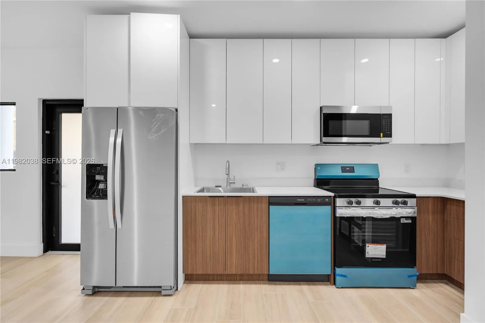 1037 Nw 2nd St 2c, Miami, Florida 33128, Miami, Florida 33128, 2 Bedrooms Bedrooms, ,1 BathroomBathrooms,Residential Lease,For Rent,1037 Nw 2nd St 2c, Miami, Florida 33128,A11982038