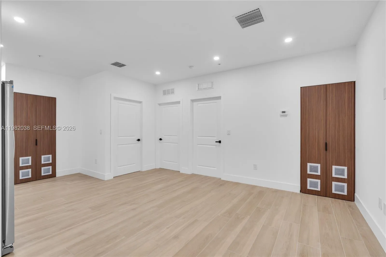 1037 Nw 2nd St 2c, Miami, Florida 33128, Miami, Florida 33128, 2 Bedrooms Bedrooms, ,1 BathroomBathrooms,Residential Lease,For Rent,1037 Nw 2nd St 2c, Miami, Florida 33128,A11982038