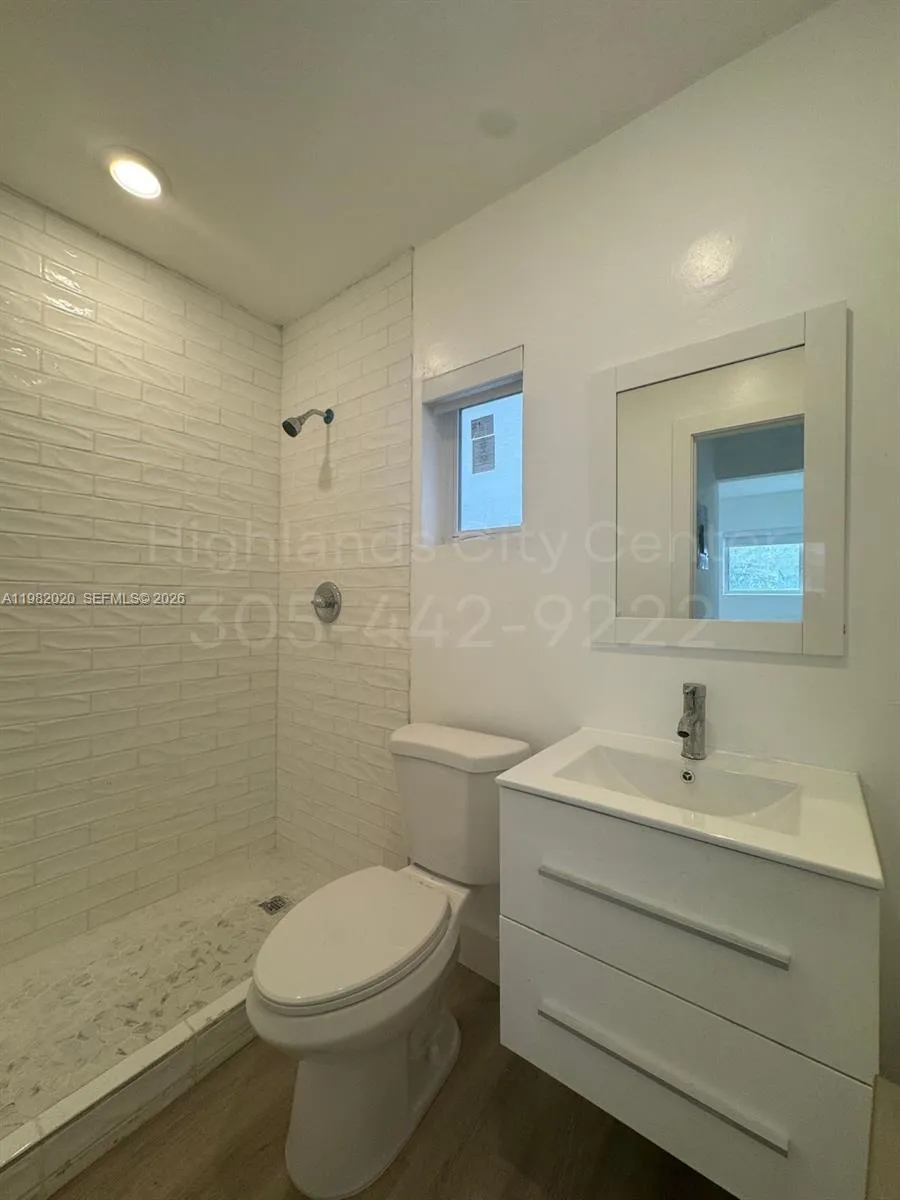 1230 Nw 8th Ct A, Miami, Florida 33136, Miami, Florida 33136, 1 Bedroom Bedrooms, ,1 BathroomBathrooms,Residential Lease,For Rent,1230 Nw 8th Ct A, Miami, Florida 33136,A11982020