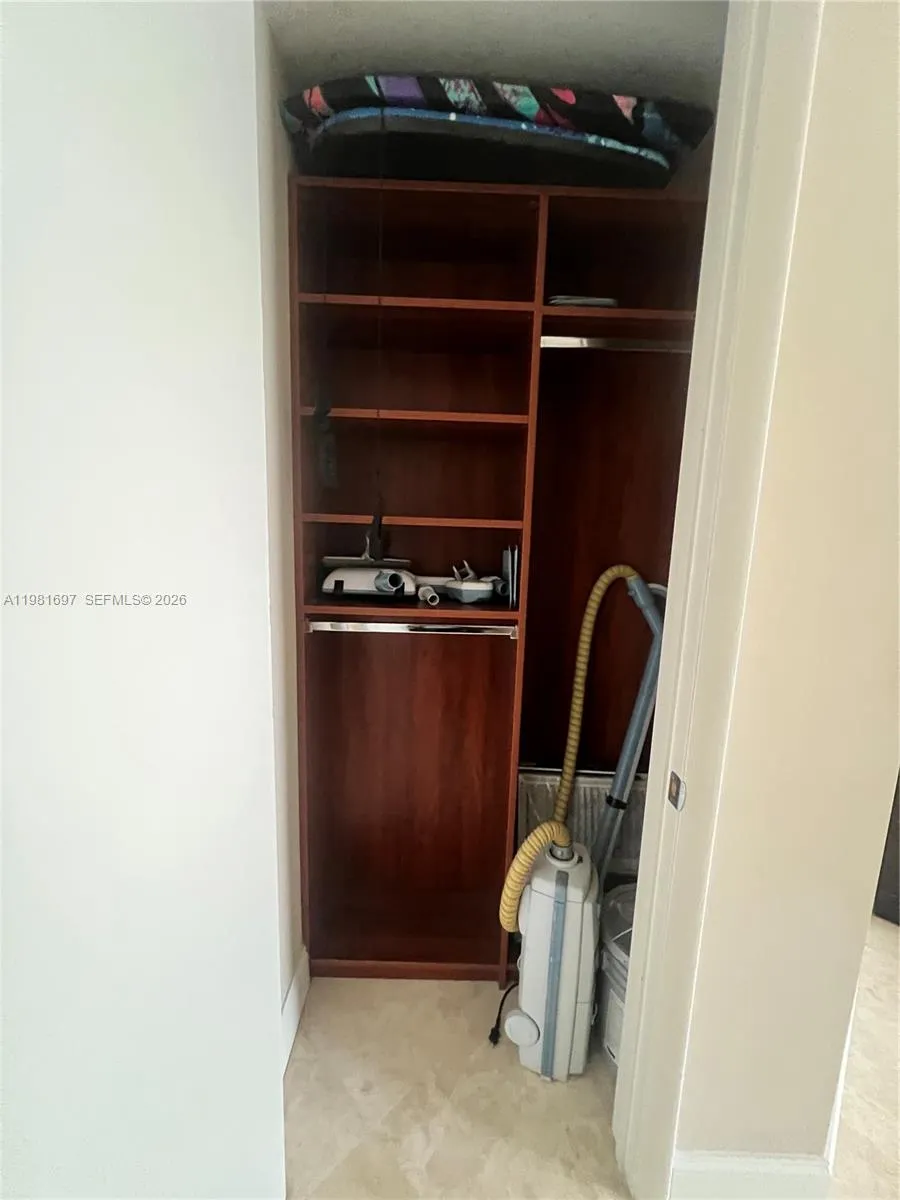 2401 N Ocean Blvd 500, Fort Lauderdale, Florida 33, Fort Lauderdale, Florida 33305, 2 Bedrooms Bedrooms, ,2 BathroomsBathrooms,Residential Lease,For Rent,2401 N Ocean Blvd 500, Fort Lauderdale, Florida 33,A11981697