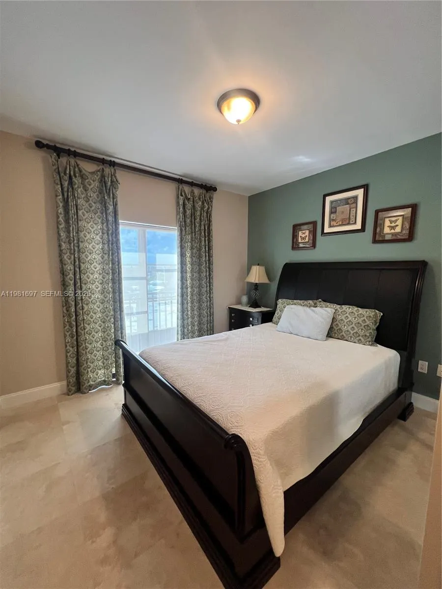 2401 N Ocean Blvd 500, Fort Lauderdale, Florida 33, Fort Lauderdale, Florida 33305, 2 Bedrooms Bedrooms, ,2 BathroomsBathrooms,Residential Lease,For Rent,2401 N Ocean Blvd 500, Fort Lauderdale, Florida 33,A11981697