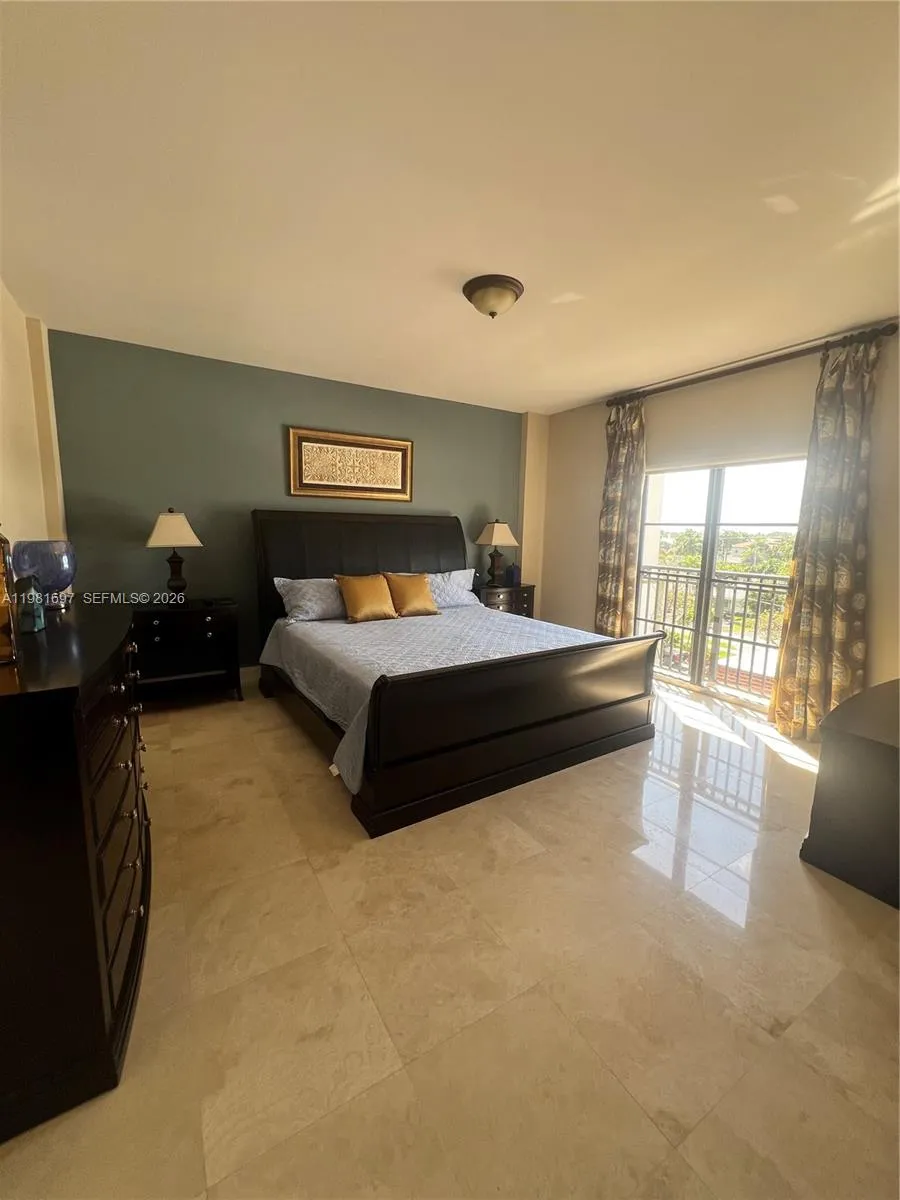 2401 N Ocean Blvd 500, Fort Lauderdale, Florida 33, Fort Lauderdale, Florida 33305, 2 Bedrooms Bedrooms, ,2 BathroomsBathrooms,Residential Lease,For Rent,2401 N Ocean Blvd 500, Fort Lauderdale, Florida 33,A11981697