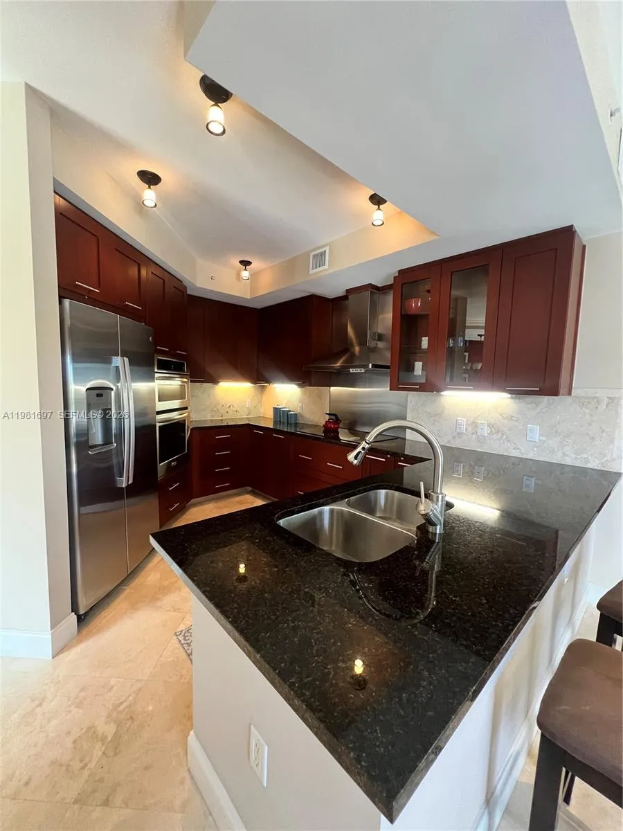 2401 N Ocean Blvd 500, Fort Lauderdale, Florida 33, Fort Lauderdale, Florida 33305, 2 Bedrooms Bedrooms, ,2 BathroomsBathrooms,Residential Lease,For Rent,2401 N Ocean Blvd 500, Fort Lauderdale, Florida 33,A11981697