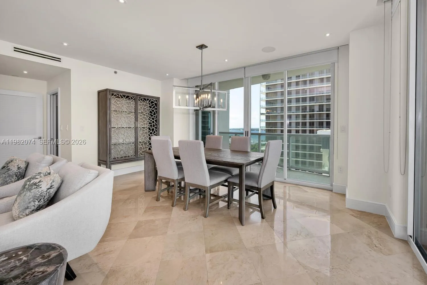 2645 S Bayshore Dr 1802, Miami, Florida 33133, Miami, Florida 33133, 2 Bedrooms Bedrooms, ,2 BathroomsBathrooms,Residential Lease,For Rent,2645 S Bayshore Dr 1802, Miami, Florida 33133,A11982074