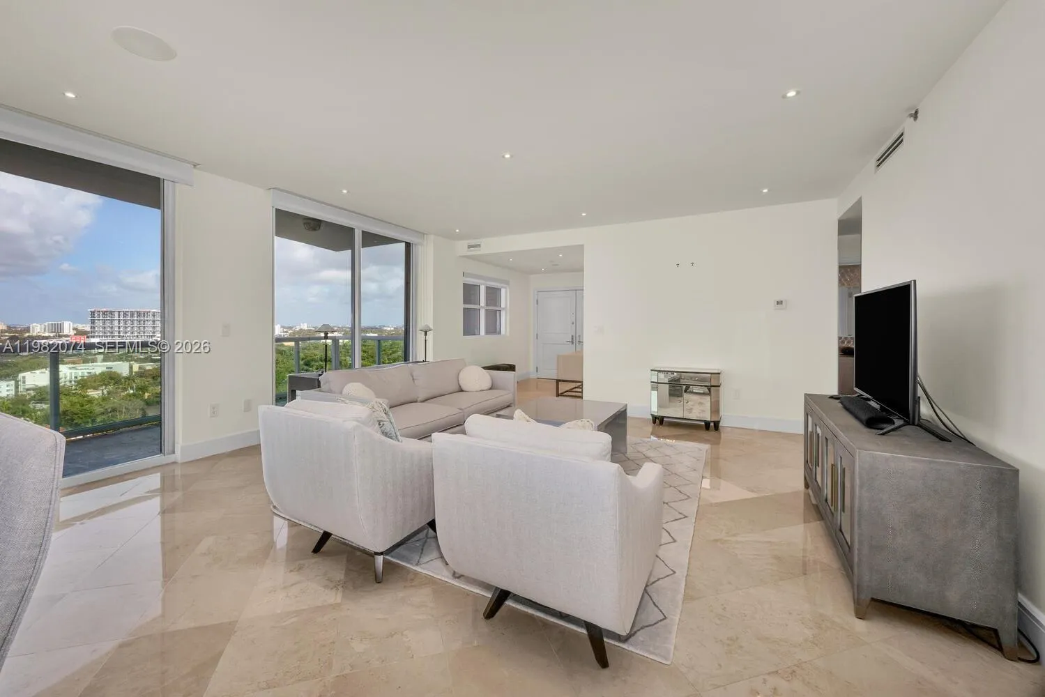 2645 S Bayshore Dr 1802, Miami, Florida 33133, Miami, Florida 33133, 2 Bedrooms Bedrooms, ,2 BathroomsBathrooms,Residential Lease,For Rent,2645 S Bayshore Dr 1802, Miami, Florida 33133,A11982074