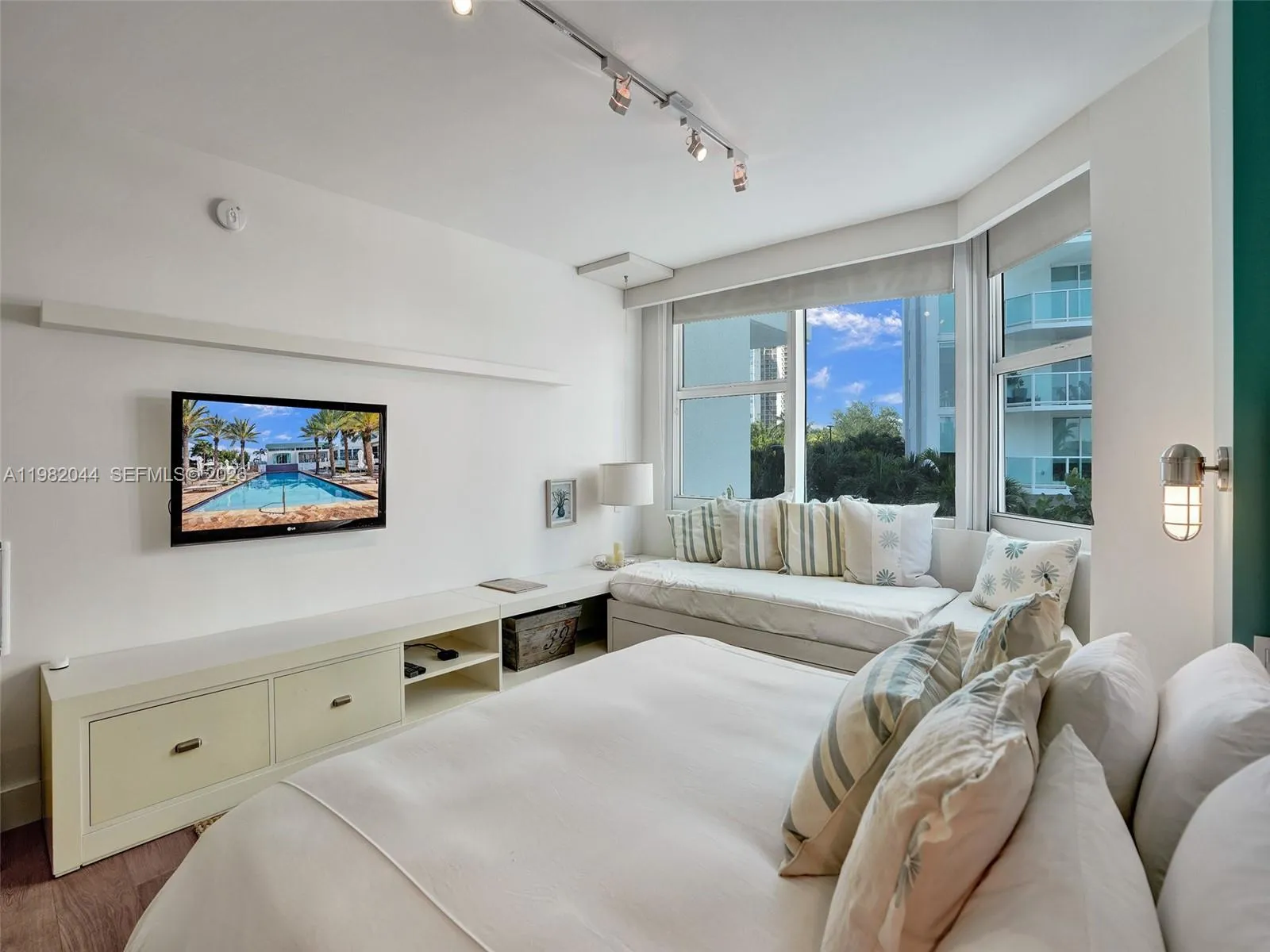 3201 Ne 183rd St 301, Aventura, Florida 33160, Aventura, Florida 33160, 4 Bedrooms Bedrooms, ,6 BathroomsBathrooms,Residential,For Sale,3201 Ne 183rd St 301, Aventura, Florida 33160,A11982044