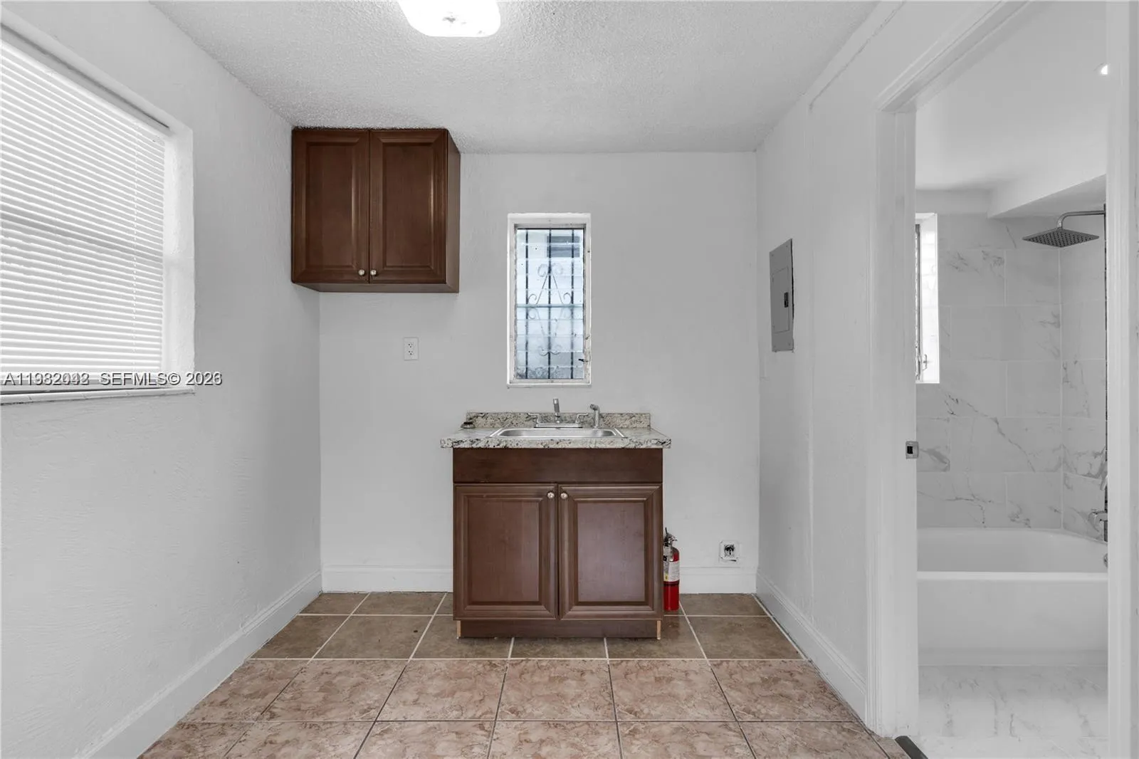 1445 Nw 2nd Ave 3, Florida City, Florida 33034, Florida City, Florida 33034, ,1 BathroomBathrooms,Residential Lease,For Rent,1445 Nw 2nd Ave 3, Florida City, Florida 33034,A11982042