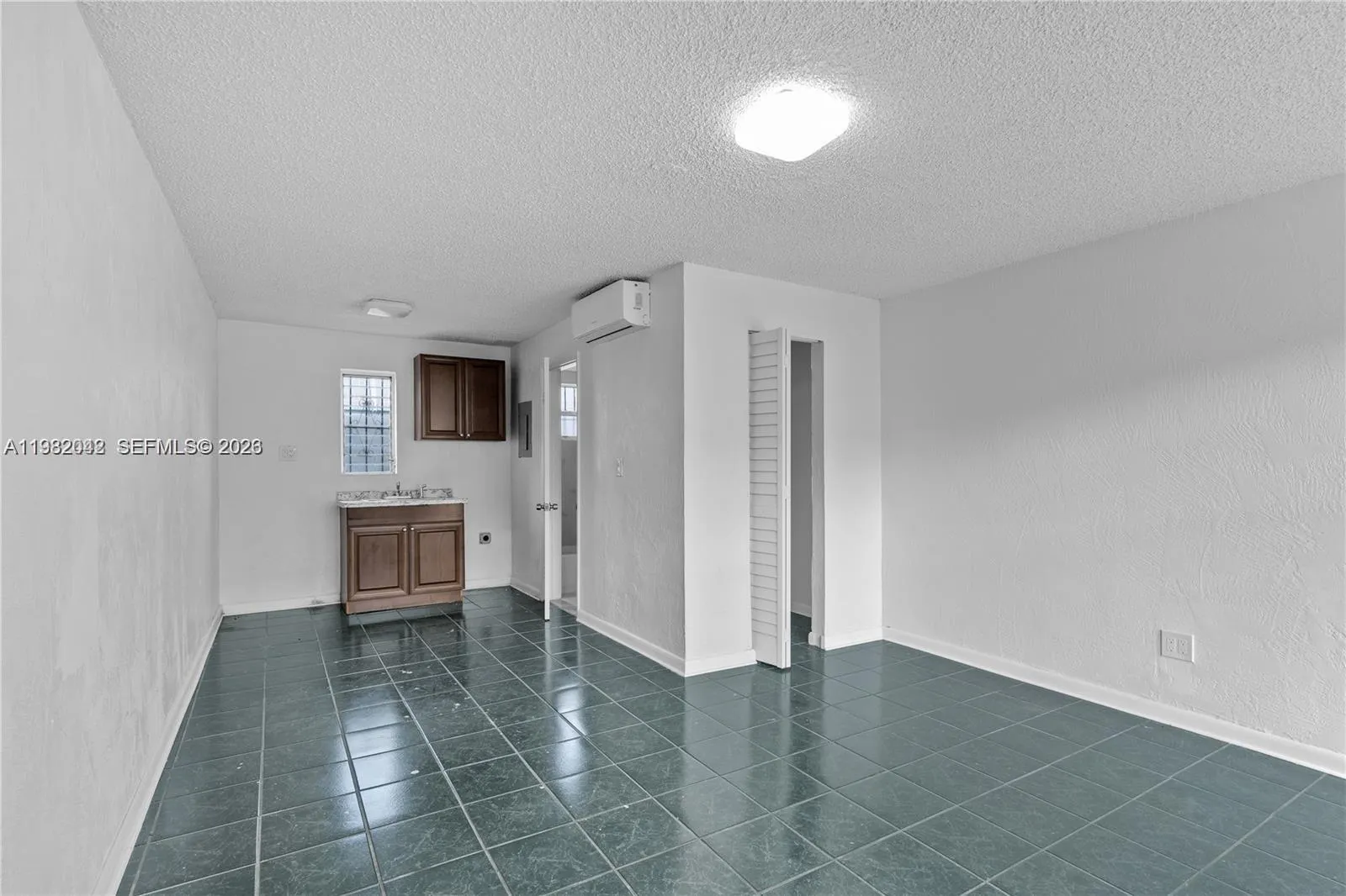 1445 Nw 2nd Ave 3, Florida City, Florida 33034, Florida City, Florida 33034, ,1 BathroomBathrooms,Residential Lease,For Rent,1445 Nw 2nd Ave 3, Florida City, Florida 33034,A11982042