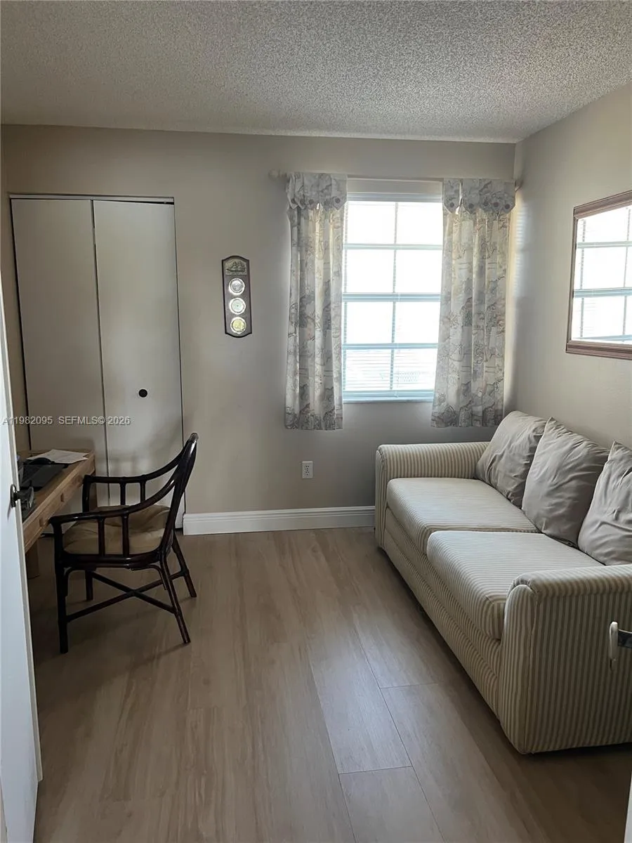 2525 Se 19th Pl 105-b, Homestead, Florida 33035, Homestead, Florida 33035, 3 Bedrooms Bedrooms, ,2 BathroomsBathrooms,Residential Lease,For Rent,2525 Se 19th Pl 105-b, Homestead, Florida 33035,A11982095