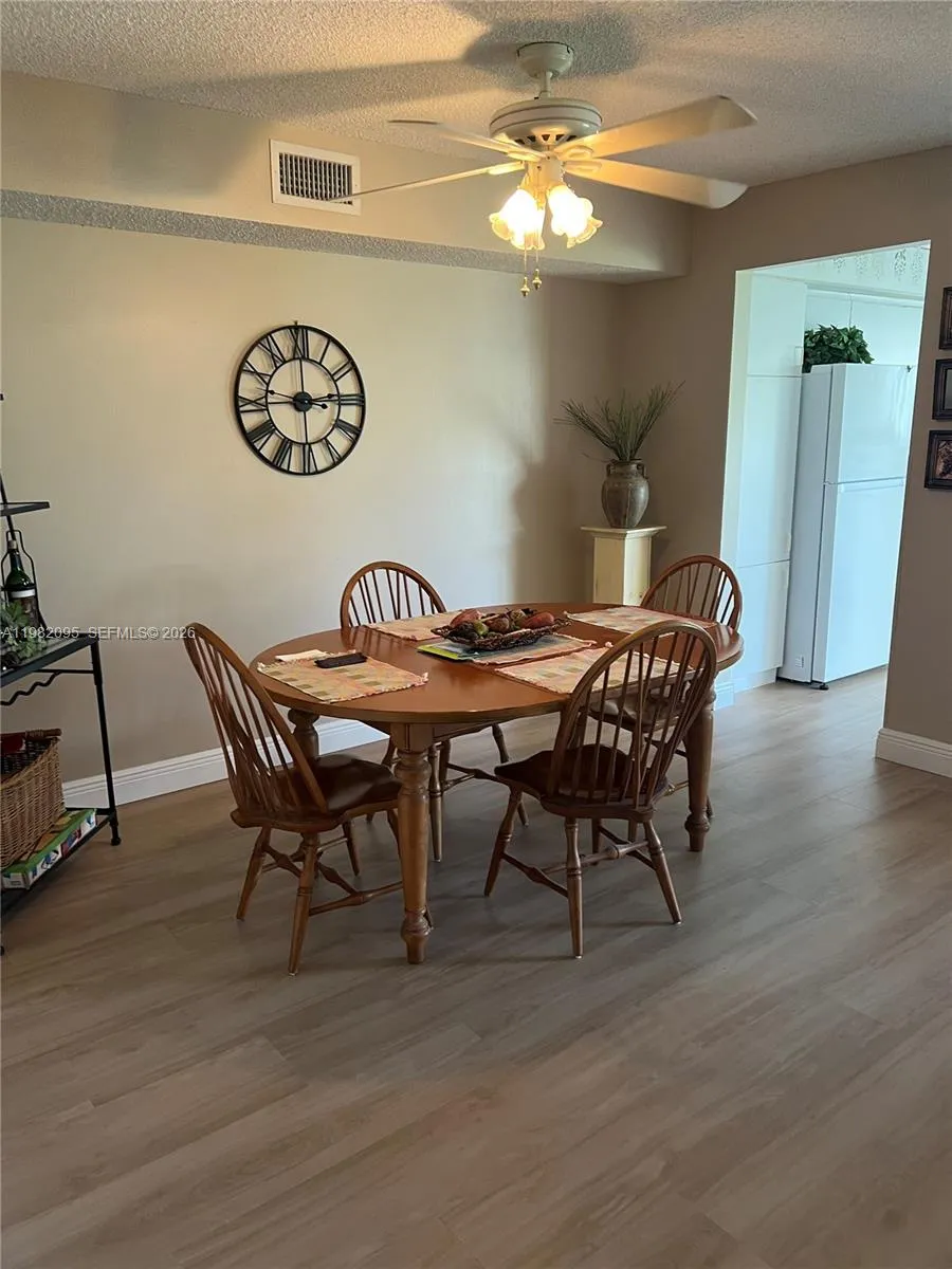 2525 Se 19th Pl 105-b, Homestead, Florida 33035, Homestead, Florida 33035, 3 Bedrooms Bedrooms, ,2 BathroomsBathrooms,Residential Lease,For Rent,2525 Se 19th Pl 105-b, Homestead, Florida 33035,A11982095