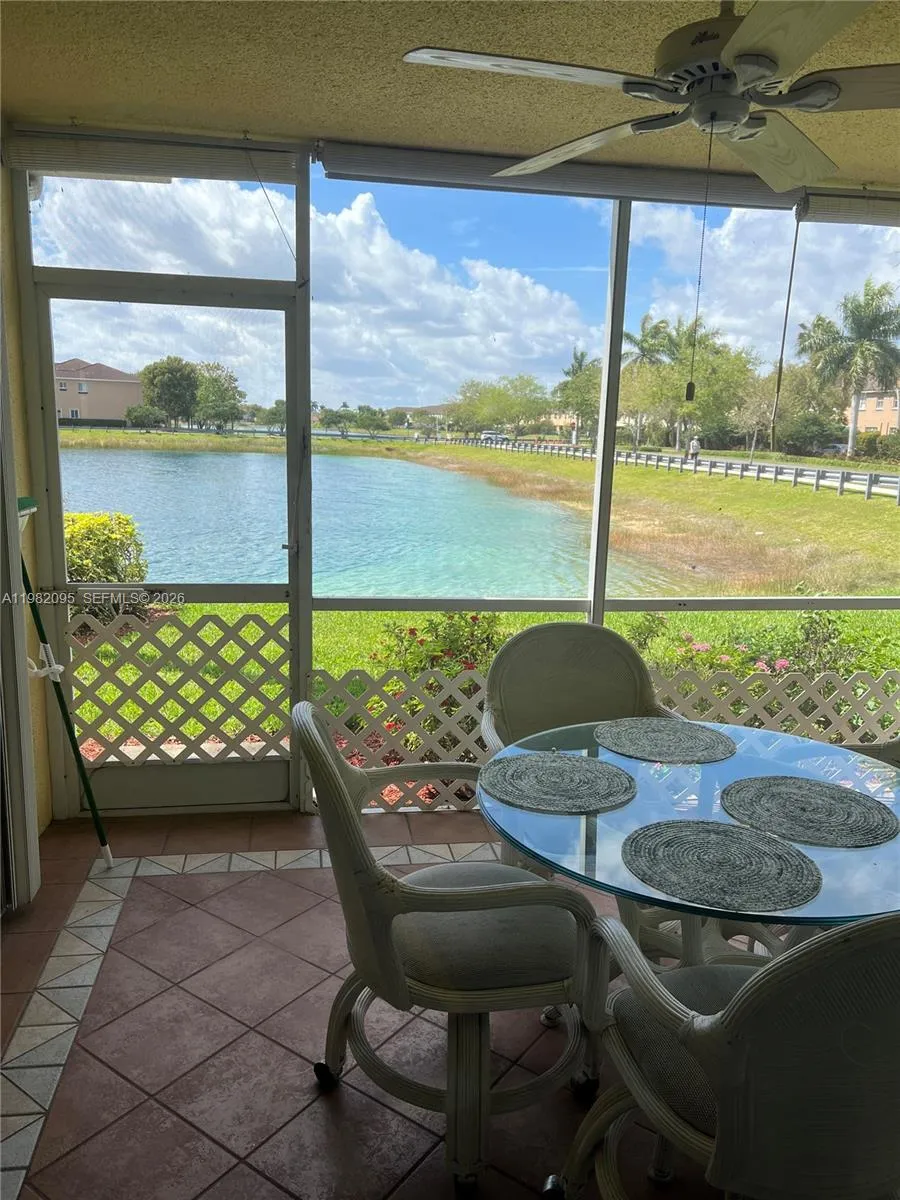 2525 Se 19th Pl 105-b, Homestead, Florida 33035, Homestead, Florida 33035, 3 Bedrooms Bedrooms, ,2 BathroomsBathrooms,Residential Lease,For Rent,2525 Se 19th Pl 105-b, Homestead, Florida 33035,A11982095