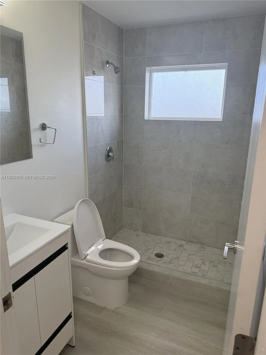 10384 Sw 173rd St 2, Miami, Florida 33157, Miami, Florida 33157, 3 Bedrooms Bedrooms, ,2 BathroomsBathrooms,Residential Lease,For Rent,10384 Sw 173rd St 2, Miami, Florida 33157,A11982100