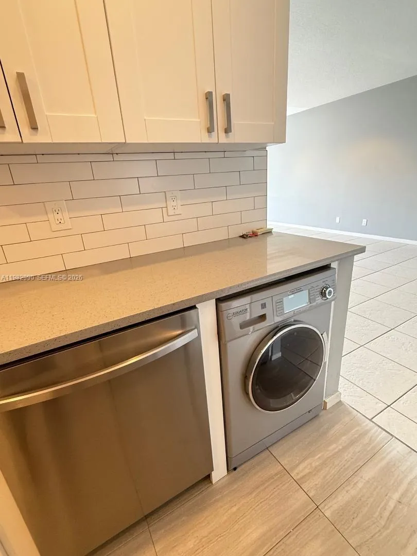 2261 Ne 67th St 1823, Fort Lauderdale, Florida 333, Fort Lauderdale, Florida 33308, 2 Bedrooms Bedrooms, ,2 BathroomsBathrooms,Residential Lease,For Rent,2261 Ne 67th St 1823, Fort Lauderdale, Florida 333,A11982090