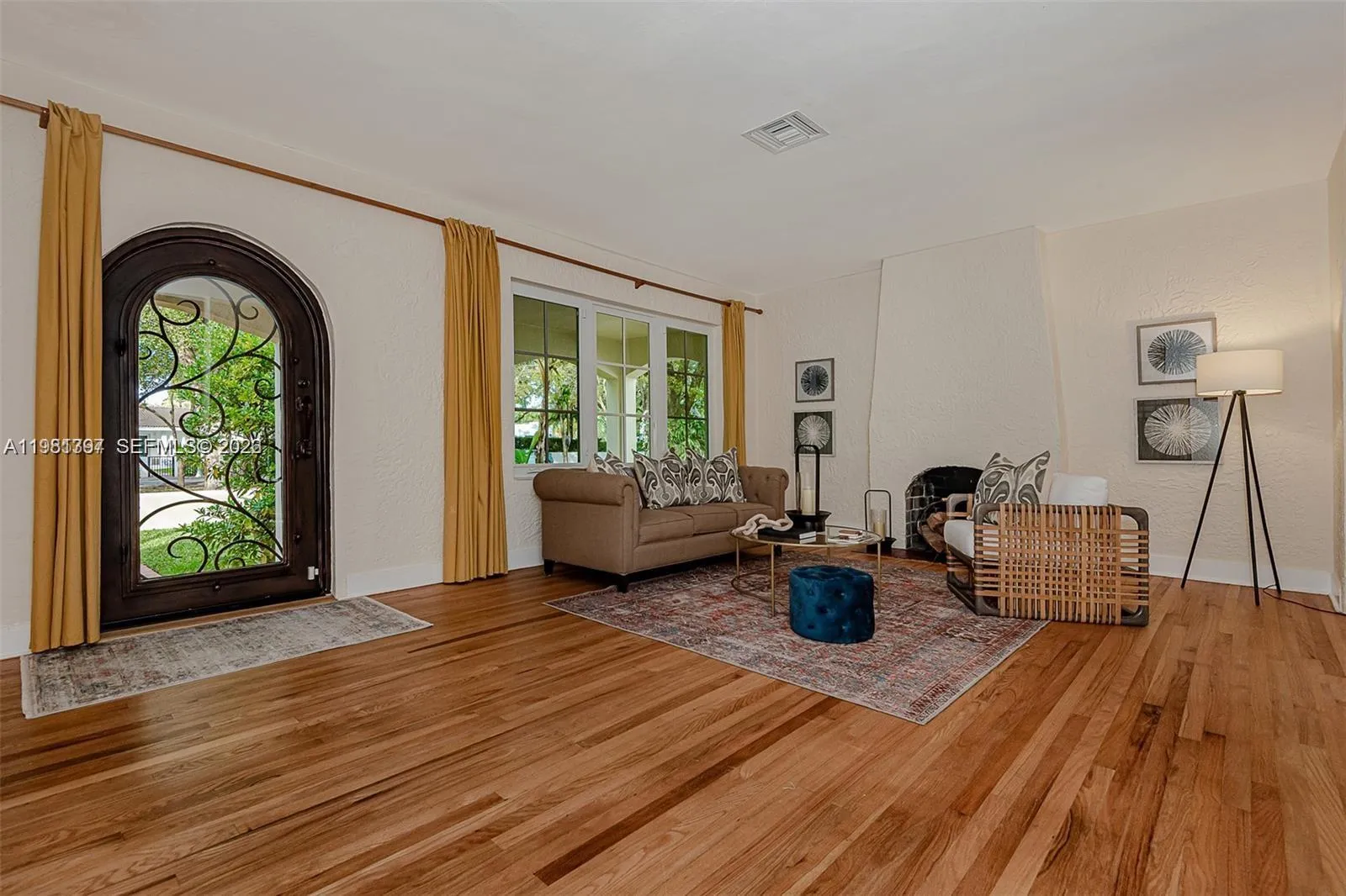 2111 Alhambra Cir, Coral Gables, Florida 33134, Coral Gables, Florida 33134, 6 Bedrooms Bedrooms, ,4 BathroomsBathrooms,Residential,For Sale,2111 Alhambra Cir, Coral Gables, Florida 33134,A11981397