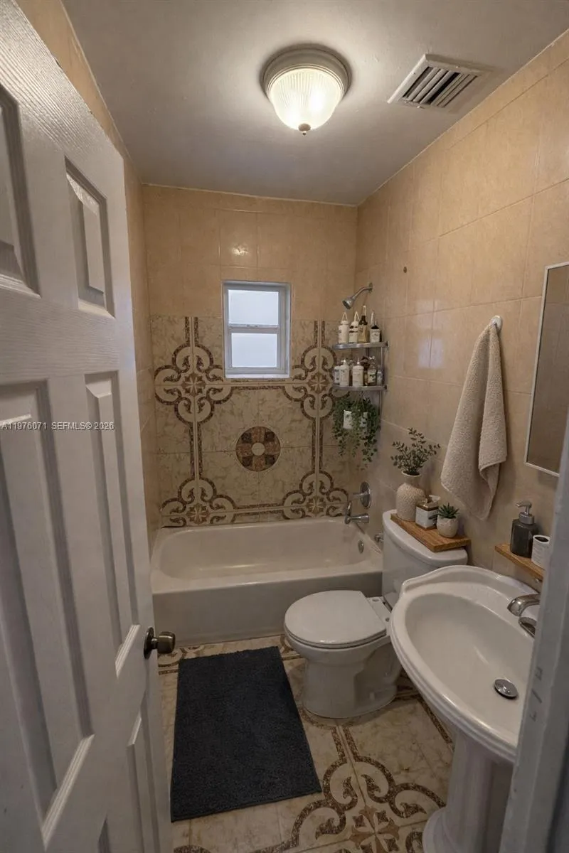 2295 Nw 115th St, Miami, Florida 33167, Miami, Florida 33167, 4 Bedrooms Bedrooms, ,3 BathroomsBathrooms,Residential,For Sale,2295 Nw 115th St, Miami, Florida 33167,A11976071