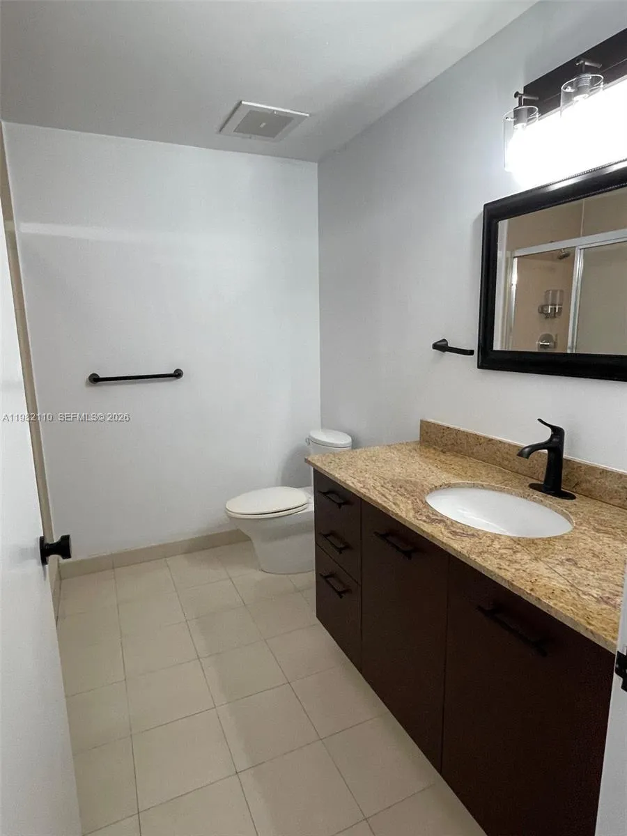 3029 Ne 188th St 907, Aventura, Florida 33180, Aventura, Florida 33180, 2 Bedrooms Bedrooms, ,2 BathroomsBathrooms,Residential Lease,For Rent,3029 Ne 188th St 907, Aventura, Florida 33180,A11982110