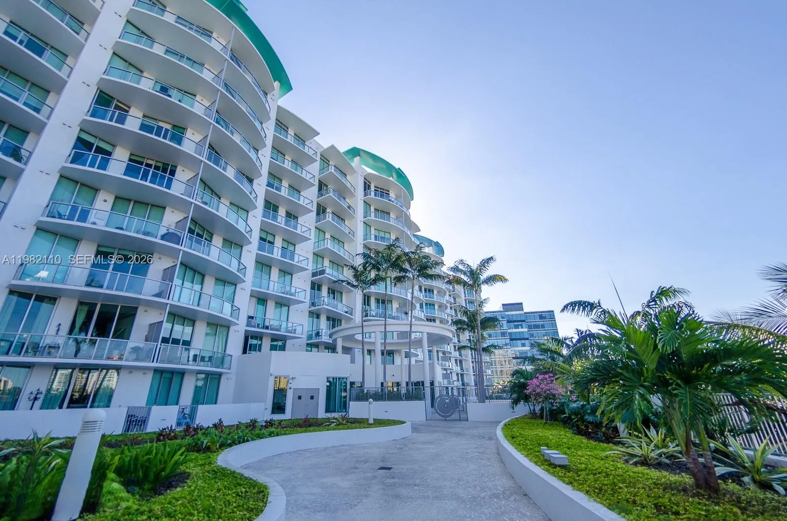 3029 Ne 188th St 907, Aventura, Florida 33180, Aventura, Florida 33180, 2 Bedrooms Bedrooms, ,2 BathroomsBathrooms,Residential Lease,For Rent,3029 Ne 188th St 907, Aventura, Florida 33180,A11982110