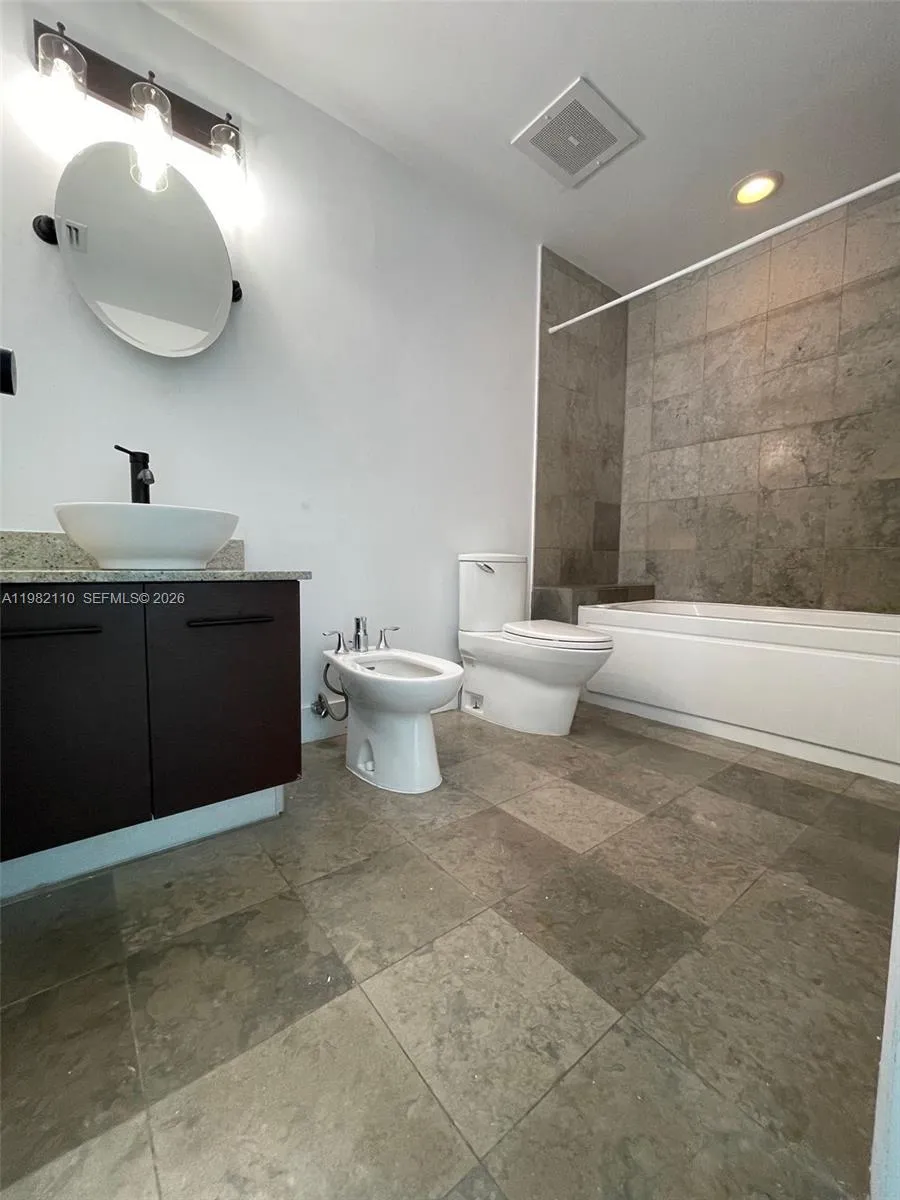 3029 Ne 188th St 907, Aventura, Florida 33180, Aventura, Florida 33180, 2 Bedrooms Bedrooms, ,2 BathroomsBathrooms,Residential Lease,For Rent,3029 Ne 188th St 907, Aventura, Florida 33180,A11982110