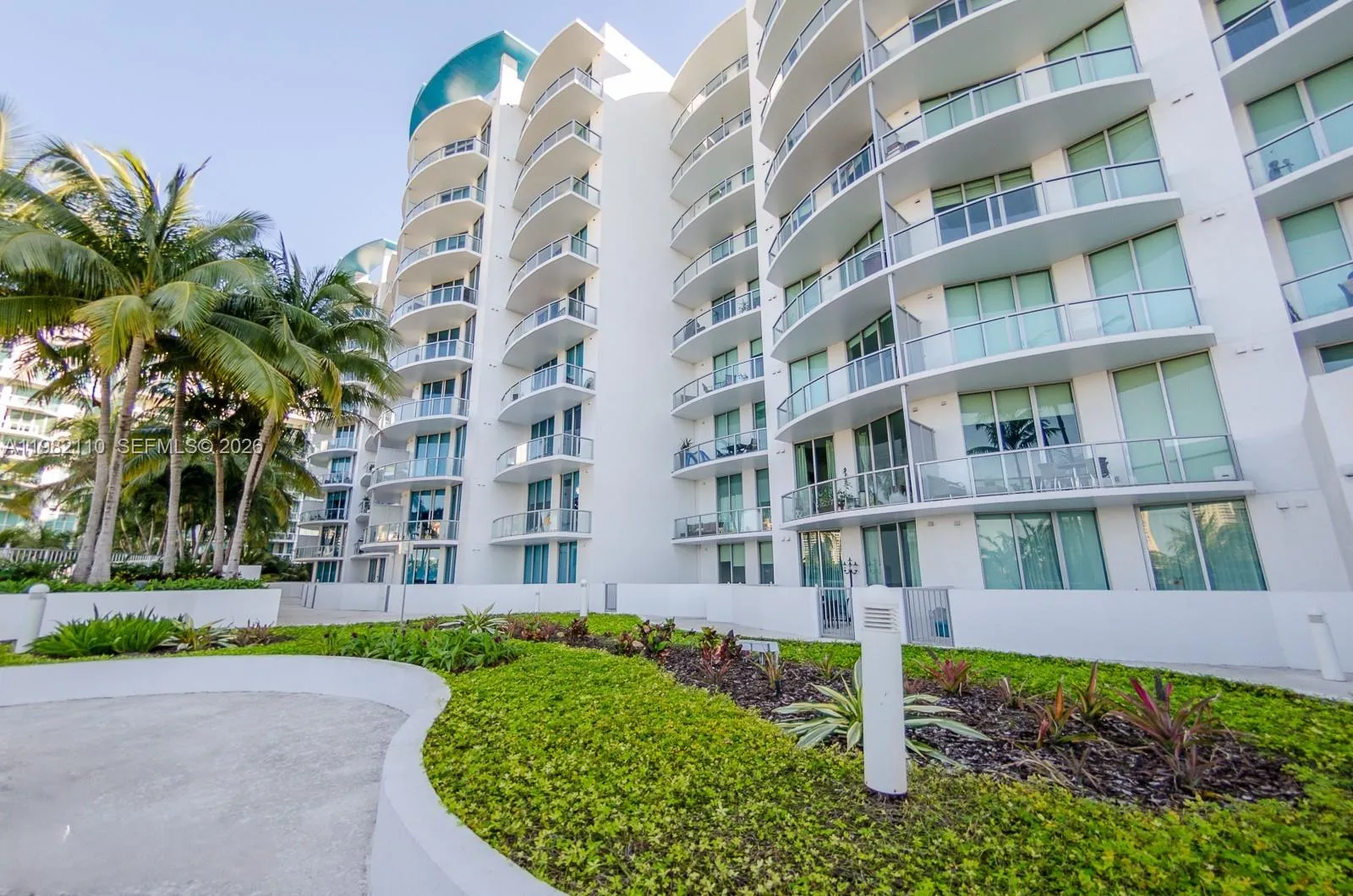 3029 Ne 188th St 907, Aventura, Florida 33180, Aventura, Florida 33180, 2 Bedrooms Bedrooms, ,2 BathroomsBathrooms,Residential Lease,For Rent,3029 Ne 188th St 907, Aventura, Florida 33180,A11982110