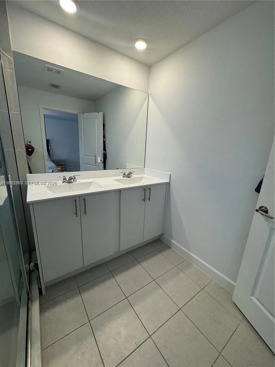 5000 Sw 37th St, Pembroke Park, Florida 33023, Pembroke Park, Florida 33023, 3 Bedrooms Bedrooms, ,2 BathroomsBathrooms,Residential,For Sale,5000 Sw 37th St, Pembroke Park, Florida 33023,A11982103