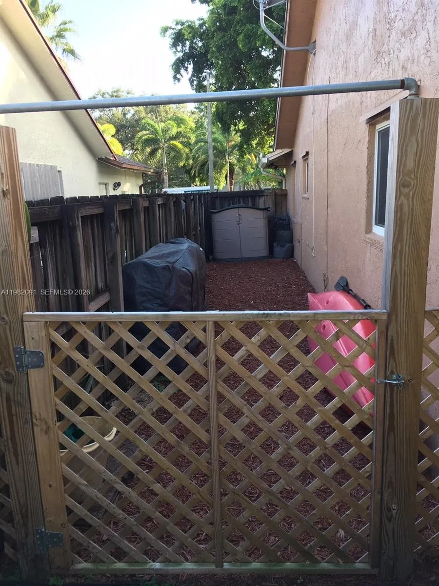 8421 Sw 28th St 0, Davie, Florida 33328, Davie, Florida 33328, 3 Bedrooms Bedrooms, ,2 BathroomsBathrooms,Residential Lease,For Rent,8421 Sw 28th St 0, Davie, Florida 33328,A11982091