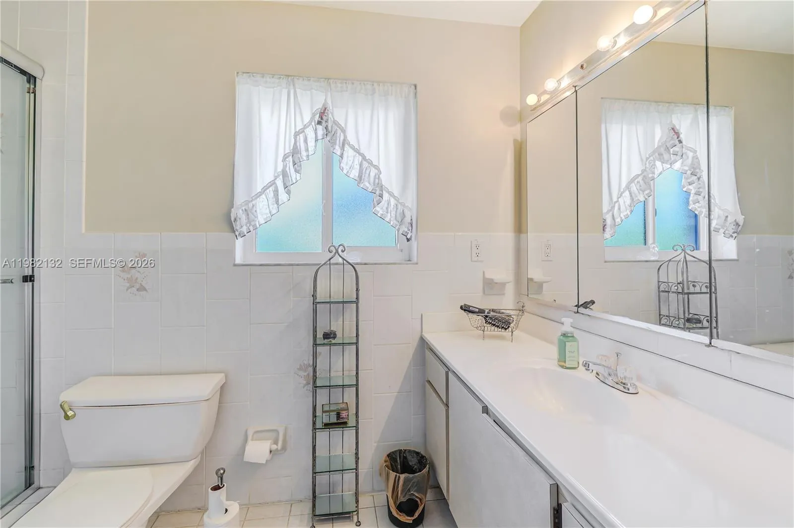 11541 Sw 100th St, Miami, Florida 33176, Miami, Florida 33176, 3 Bedrooms Bedrooms, ,2 BathroomsBathrooms,Residential,For Sale,11541 Sw 100th St, Miami, Florida 33176,A11982132