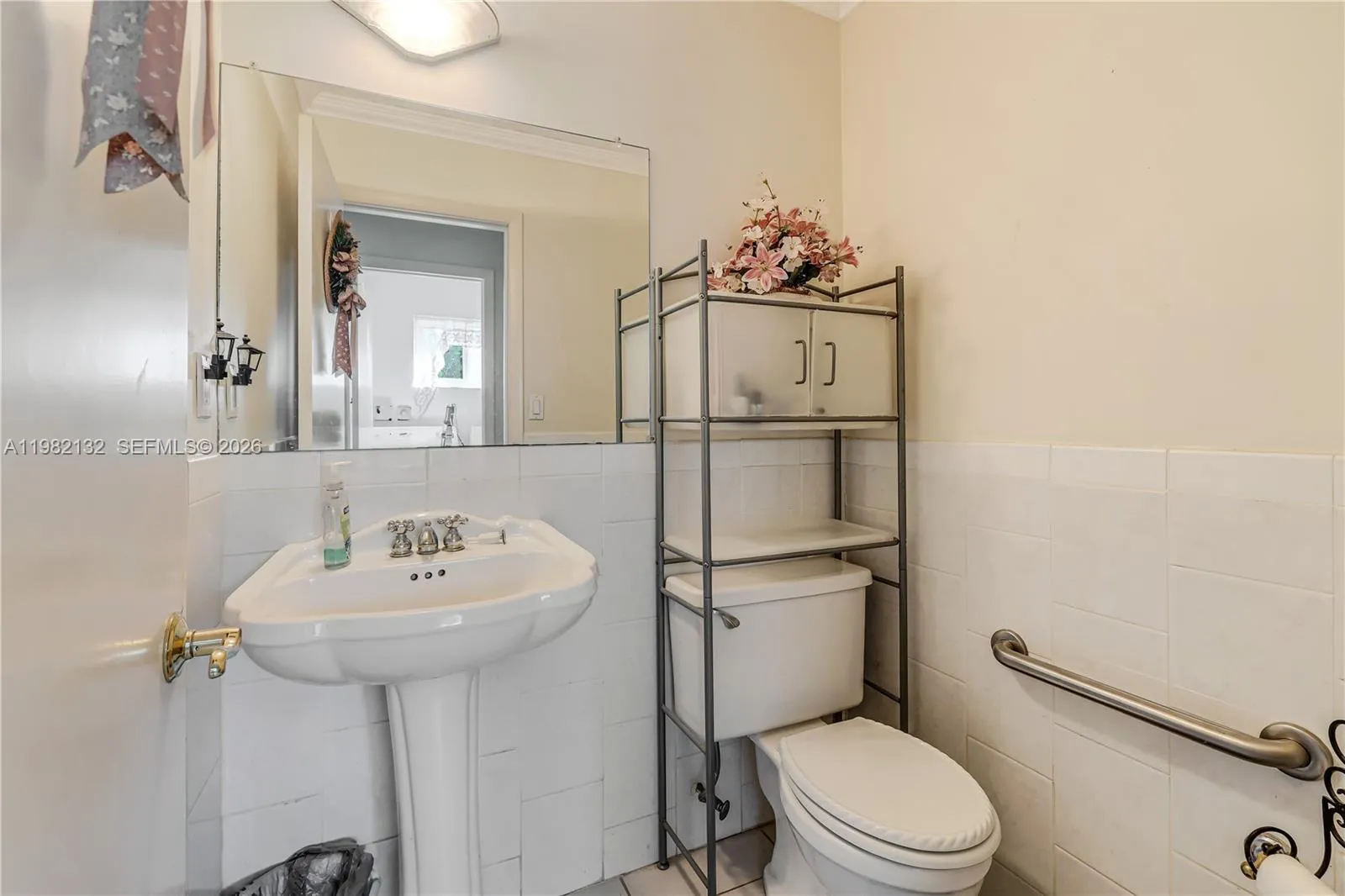 11541 Sw 100th St, Miami, Florida 33176, Miami, Florida 33176, 3 Bedrooms Bedrooms, ,2 BathroomsBathrooms,Residential,For Sale,11541 Sw 100th St, Miami, Florida 33176,A11982132