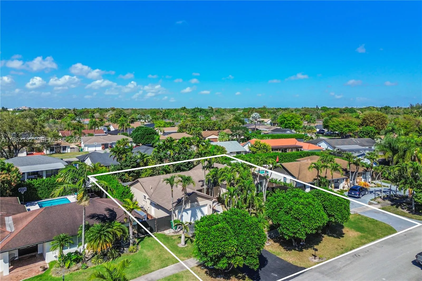 11541 Sw 100th St, Miami, Florida 33176, Miami, Florida 33176, 3 Bedrooms Bedrooms, ,2 BathroomsBathrooms,Residential,For Sale,11541 Sw 100th St, Miami, Florida 33176,A11982132