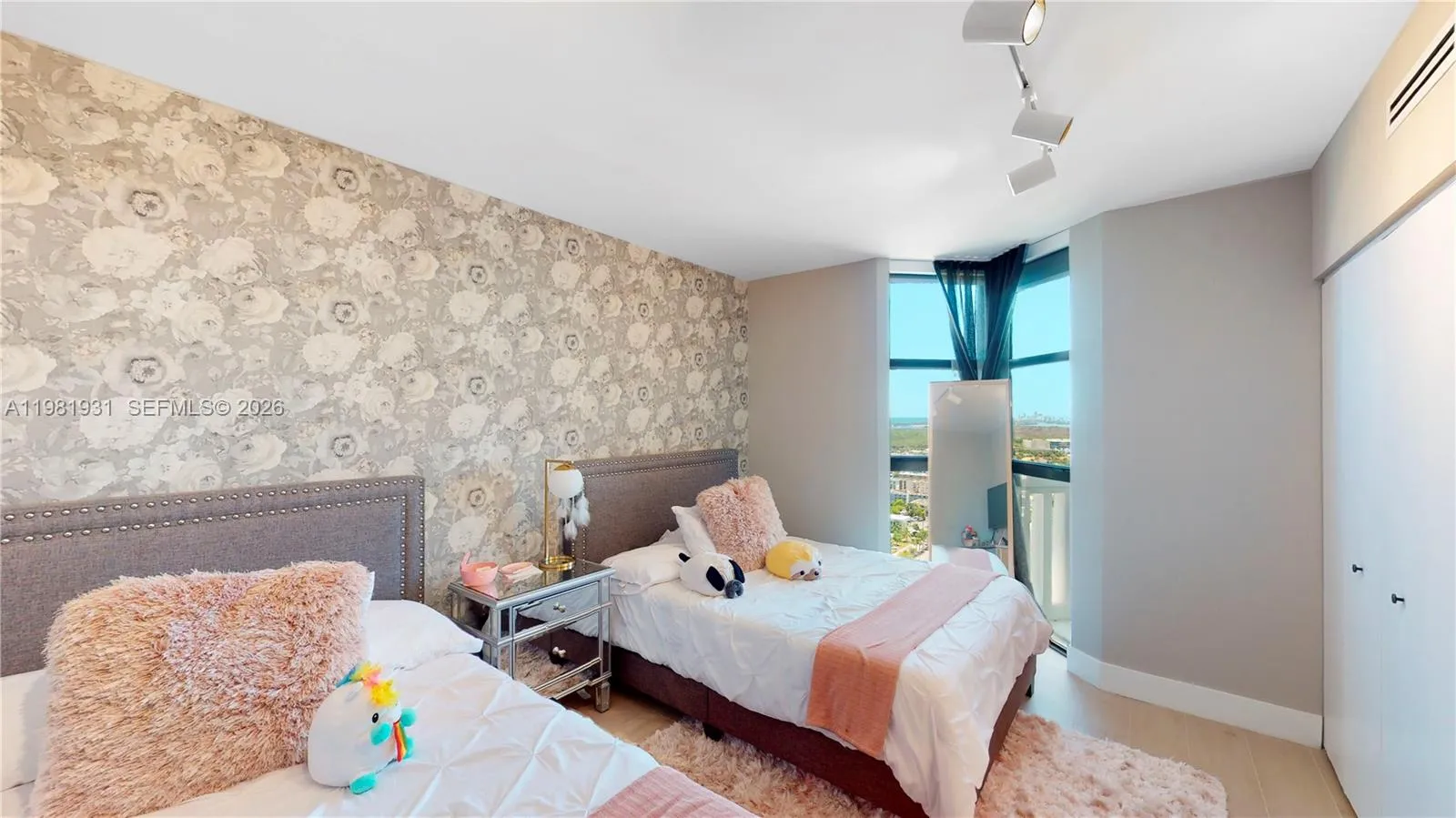 1000 Island Blvd 2903, Aventura, Florida 33160, Aventura, Florida 33160, 3 Bedrooms Bedrooms, ,3 BathroomsBathrooms,Residential Lease,For Rent,1000 Island Blvd 2903, Aventura, Florida 33160,A11981931