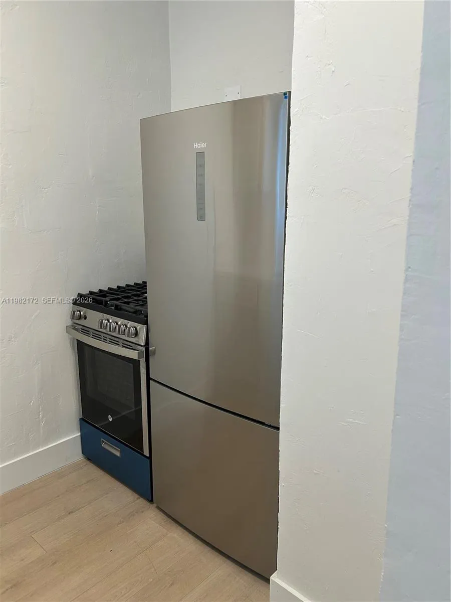 1025 Meridian Ave 207, Miami Beach, Florida 33139, Miami Beach, Florida 33139, ,1 BathroomBathrooms,Residential Lease,For Rent,1025 Meridian Ave 207, Miami Beach, Florida 33139,A11982172