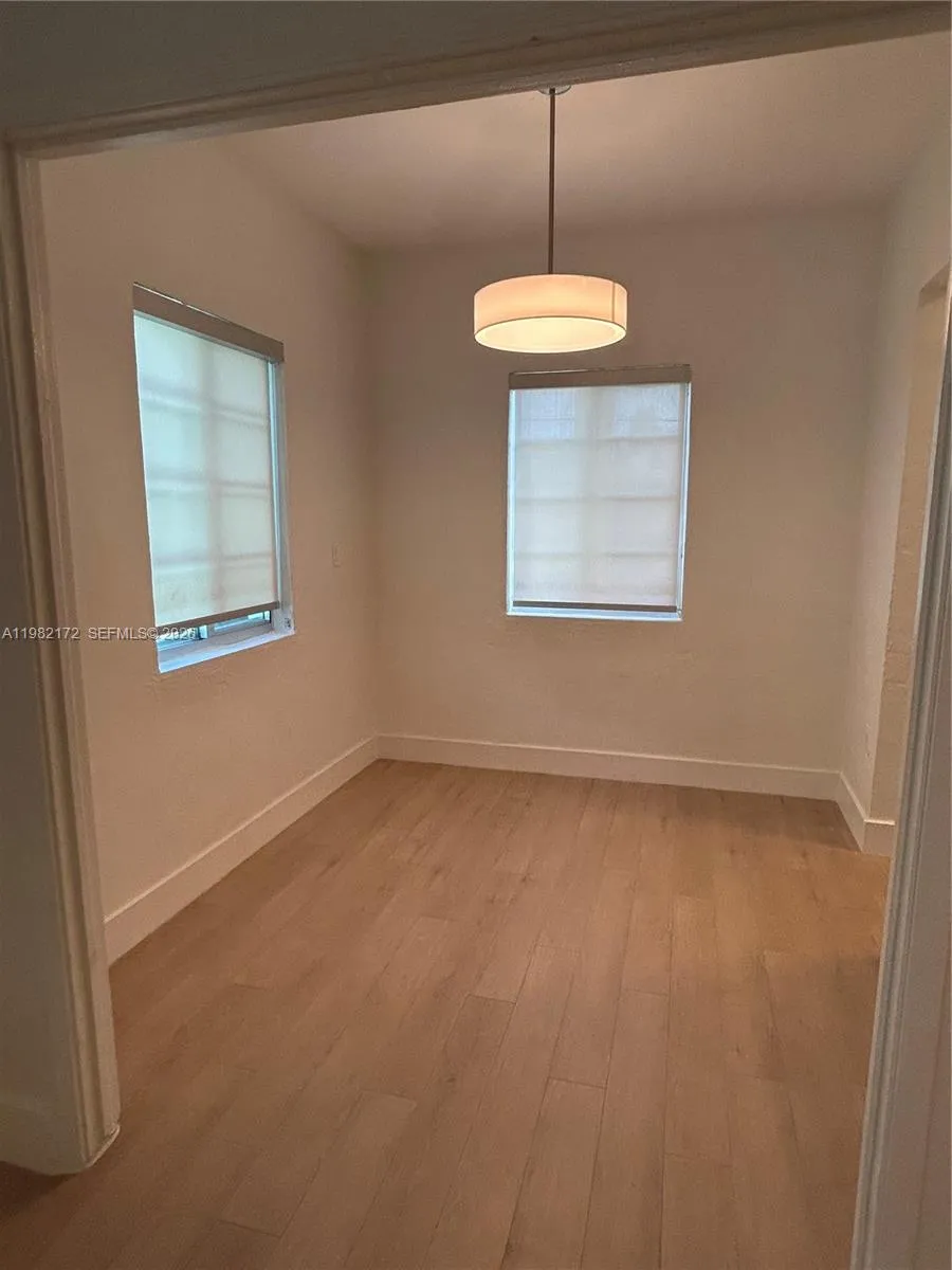 1025 Meridian Ave 207, Miami Beach, Florida 33139, Miami Beach, Florida 33139, ,1 BathroomBathrooms,Residential Lease,For Rent,1025 Meridian Ave 207, Miami Beach, Florida 33139,A11982172