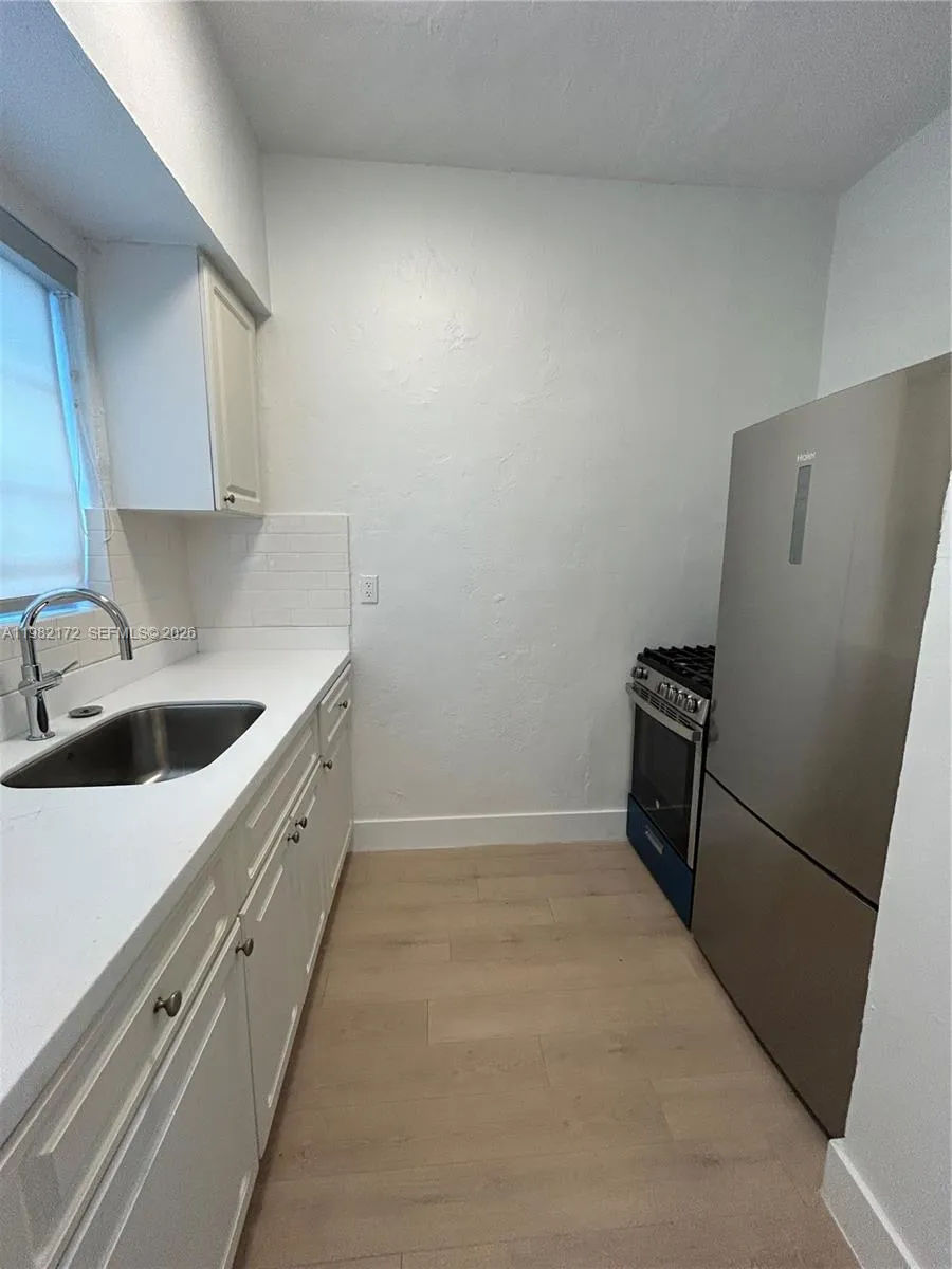 1025 Meridian Ave 207, Miami Beach, Florida 33139, Miami Beach, Florida 33139, ,1 BathroomBathrooms,Residential Lease,For Rent,1025 Meridian Ave 207, Miami Beach, Florida 33139,A11982172