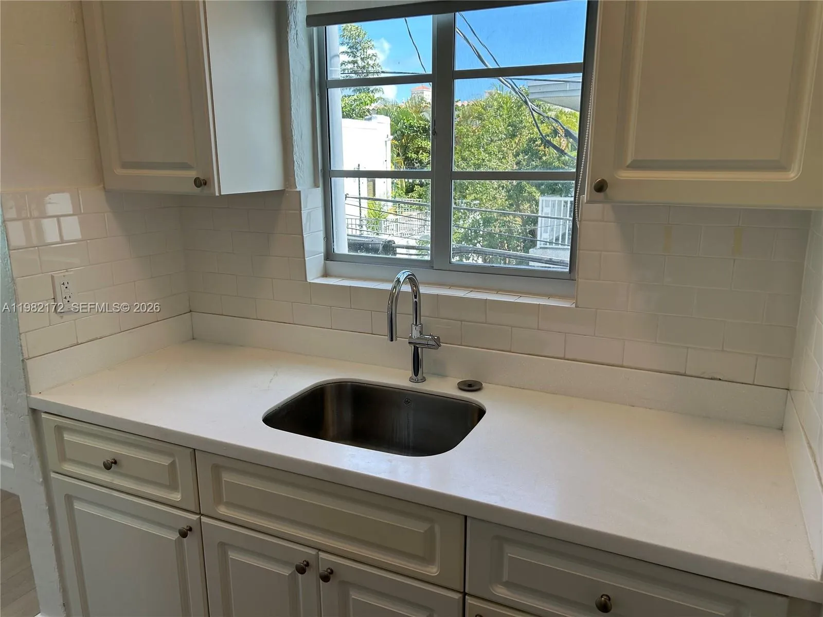 1025 Meridian Ave 207, Miami Beach, Florida 33139, Miami Beach, Florida 33139, ,1 BathroomBathrooms,Residential Lease,For Rent,1025 Meridian Ave 207, Miami Beach, Florida 33139,A11982172