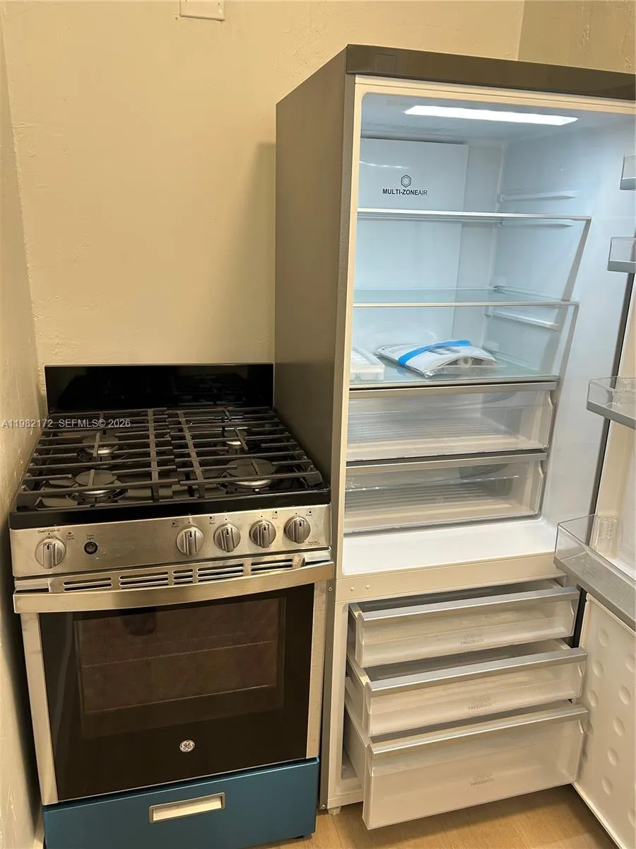 1025 Meridian Ave 207, Miami Beach, Florida 33139, Miami Beach, Florida 33139, ,1 BathroomBathrooms,Residential Lease,For Rent,1025 Meridian Ave 207, Miami Beach, Florida 33139,A11982172