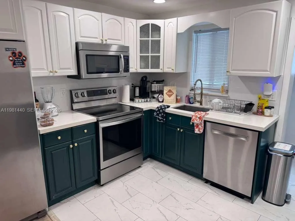 2036 Sw 57th Ct 2036, Miami, Florida 33155, Miami, Florida 33155, 3 Bedrooms Bedrooms, ,2 BathroomsBathrooms,Residential Lease,For Rent,2036 Sw 57th Ct 2036, Miami, Florida 33155,A11981440