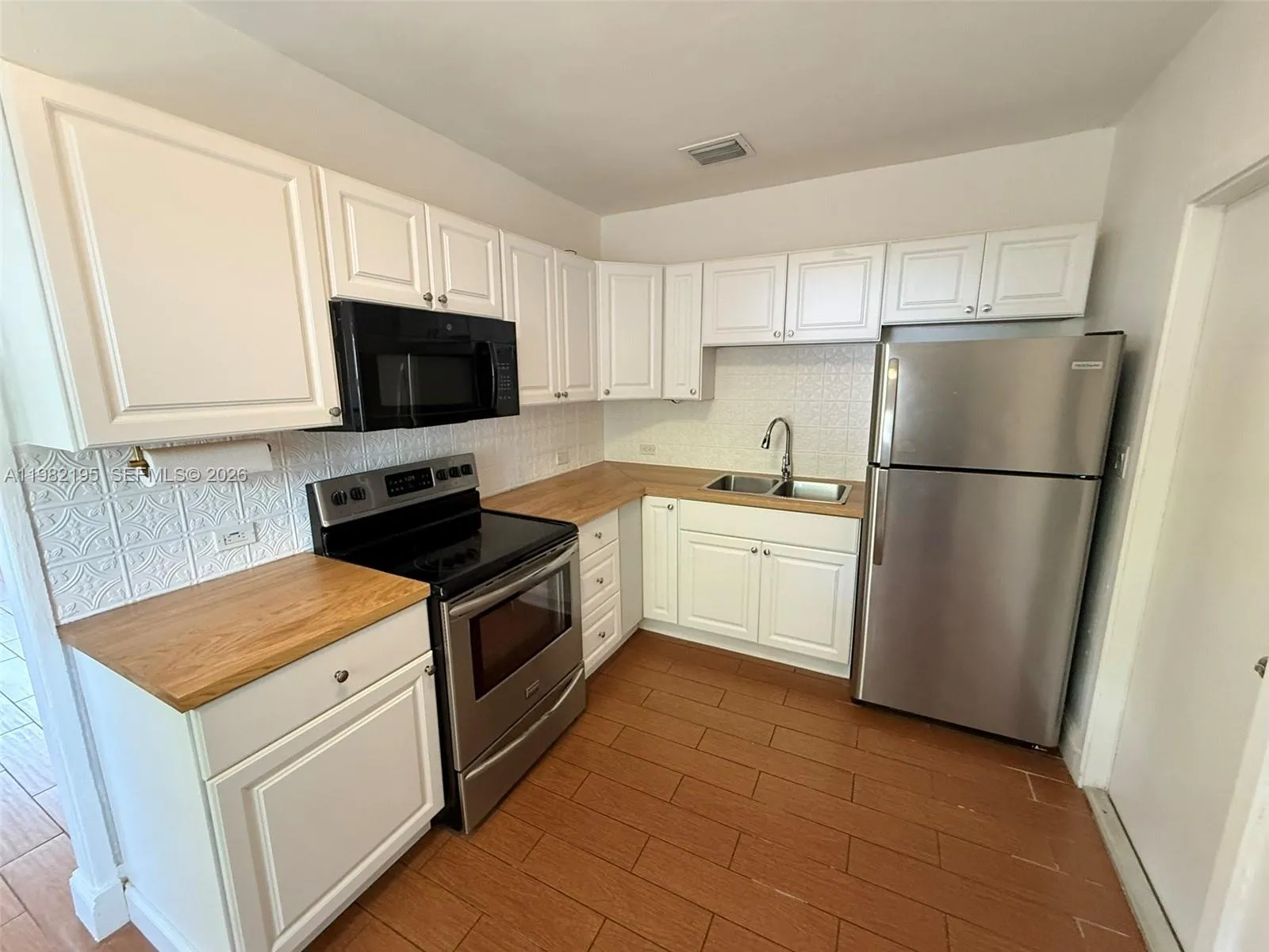 294 Ne 57th St, Miami, Florida 33137, Miami, Florida 33137, ,Residential Income,For Sale,294 Ne 57th St, Miami, Florida 33137,A11982195
