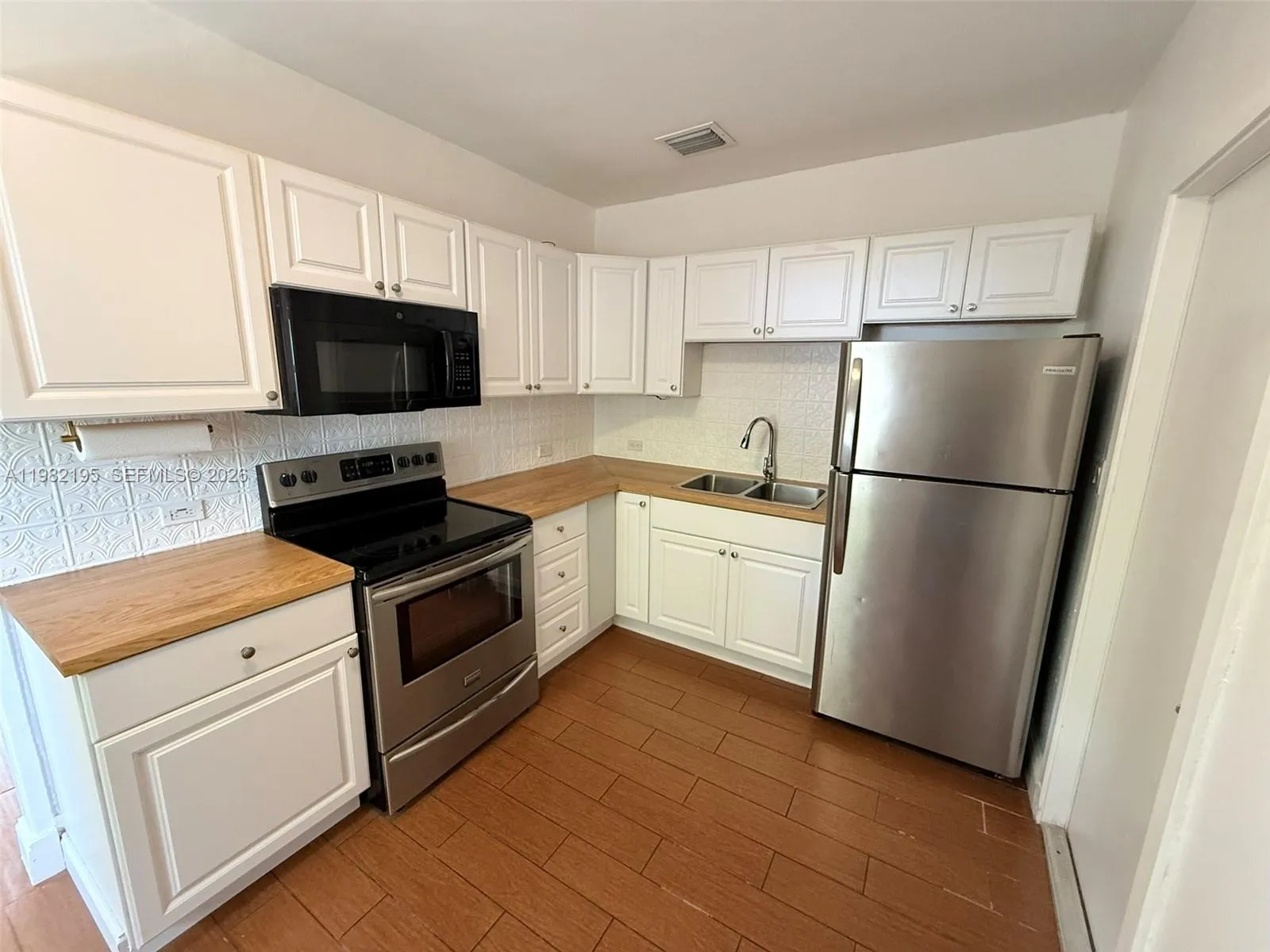 294 Ne 57th St, Miami, Florida 33137, Miami, Florida 33137, ,Residential Income,For Sale,294 Ne 57th St, Miami, Florida 33137,A11982195