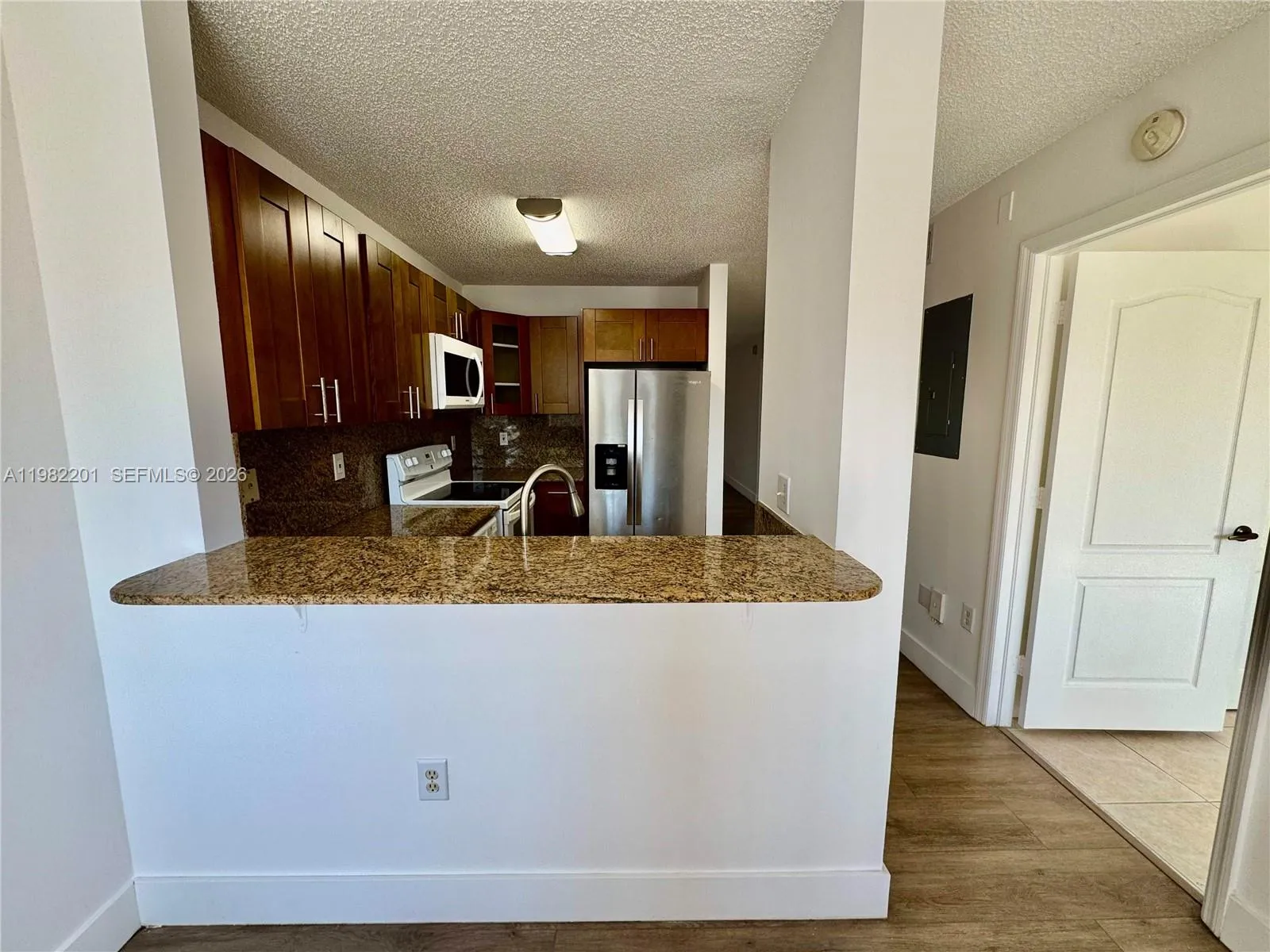 4681 Nw 9th St 211, Miami, Florida 33126, Miami, Florida 33126, 2 Bedrooms Bedrooms, ,2 BathroomsBathrooms,Residential Lease,For Rent,4681 Nw 9th St 211, Miami, Florida 33126,A11982201