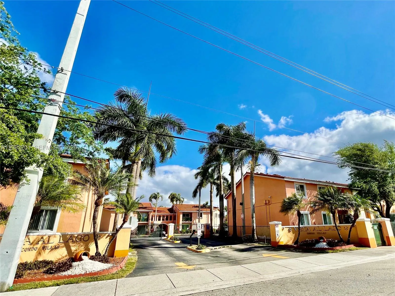 4681 Nw 9th St 211, Miami, Florida 33126, Miami, Florida 33126, 2 Bedrooms Bedrooms, ,2 BathroomsBathrooms,Residential Lease,For Rent,4681 Nw 9th St 211, Miami, Florida 33126,A11982201