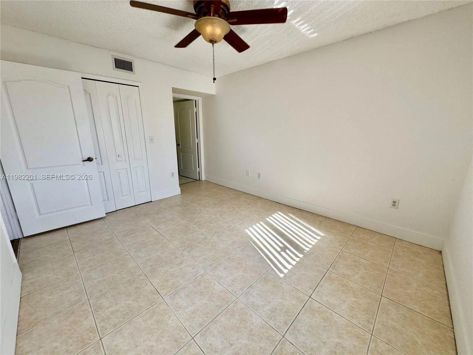 4681 Nw 9th St 211, Miami, Florida 33126, Miami, Florida 33126, 2 Bedrooms Bedrooms, ,2 BathroomsBathrooms,Residential Lease,For Rent,4681 Nw 9th St 211, Miami, Florida 33126,A11982201