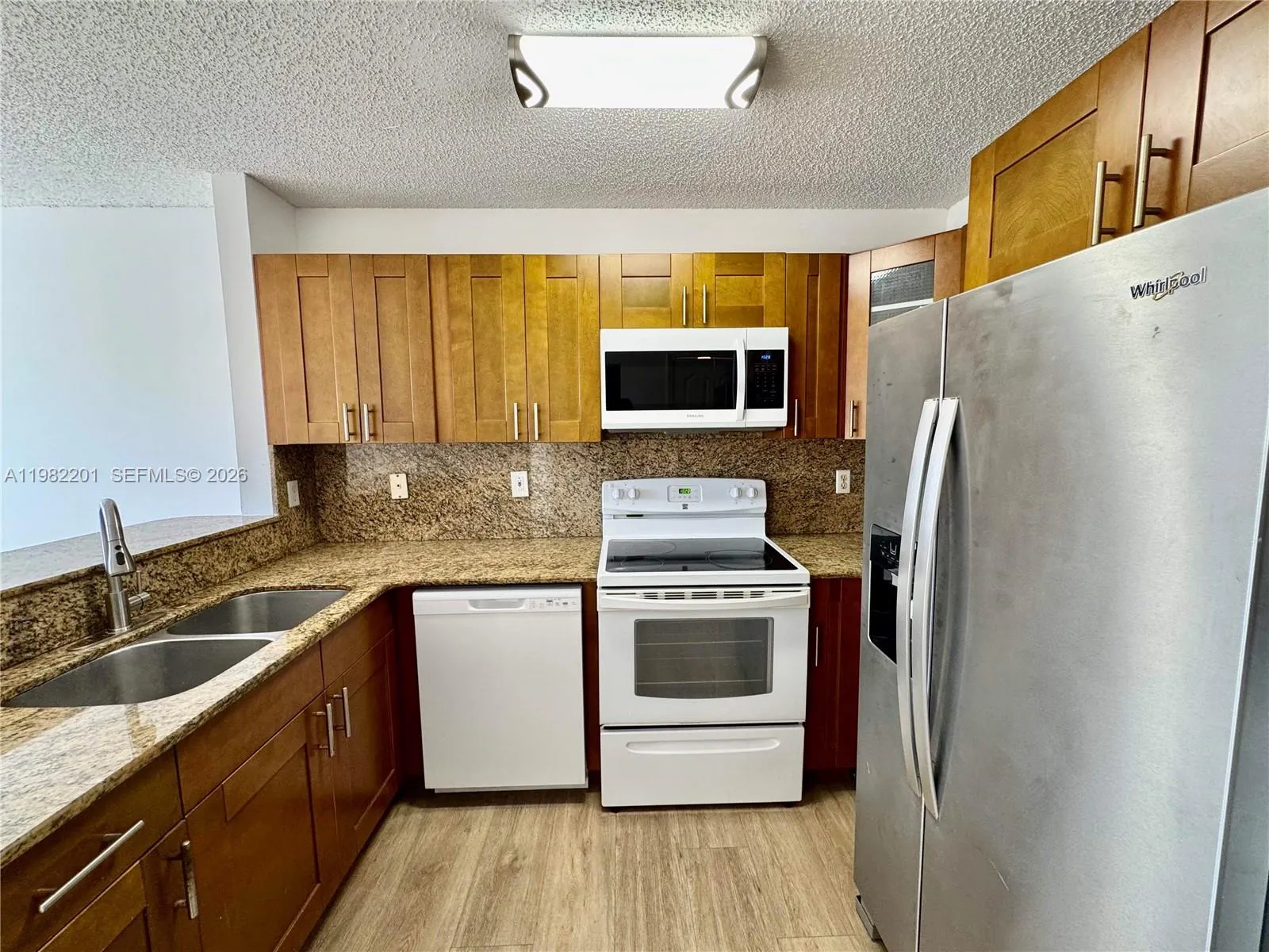 4681 Nw 9th St 211, Miami, Florida 33126, Miami, Florida 33126, 2 Bedrooms Bedrooms, ,2 BathroomsBathrooms,Residential Lease,For Rent,4681 Nw 9th St 211, Miami, Florida 33126,A11982201