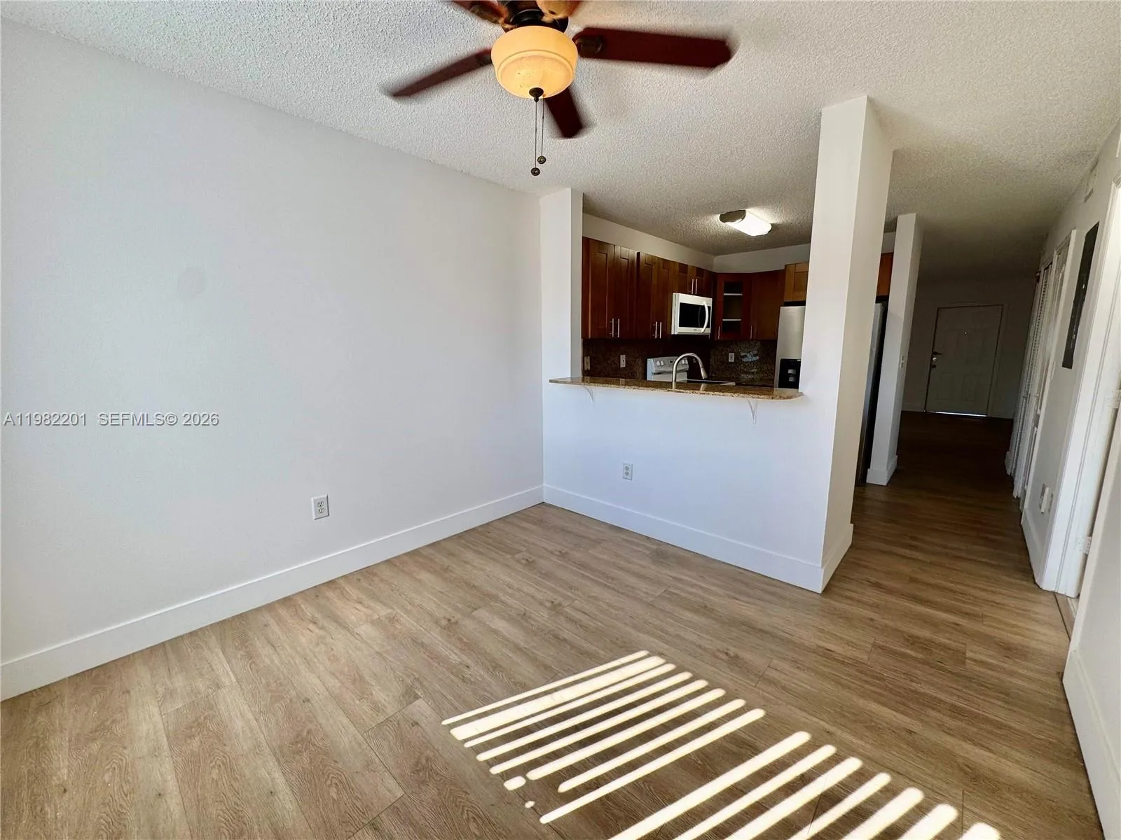 4681 Nw 9th St 211, Miami, Florida 33126, Miami, Florida 33126, 2 Bedrooms Bedrooms, ,2 BathroomsBathrooms,Residential Lease,For Rent,4681 Nw 9th St 211, Miami, Florida 33126,A11982201
