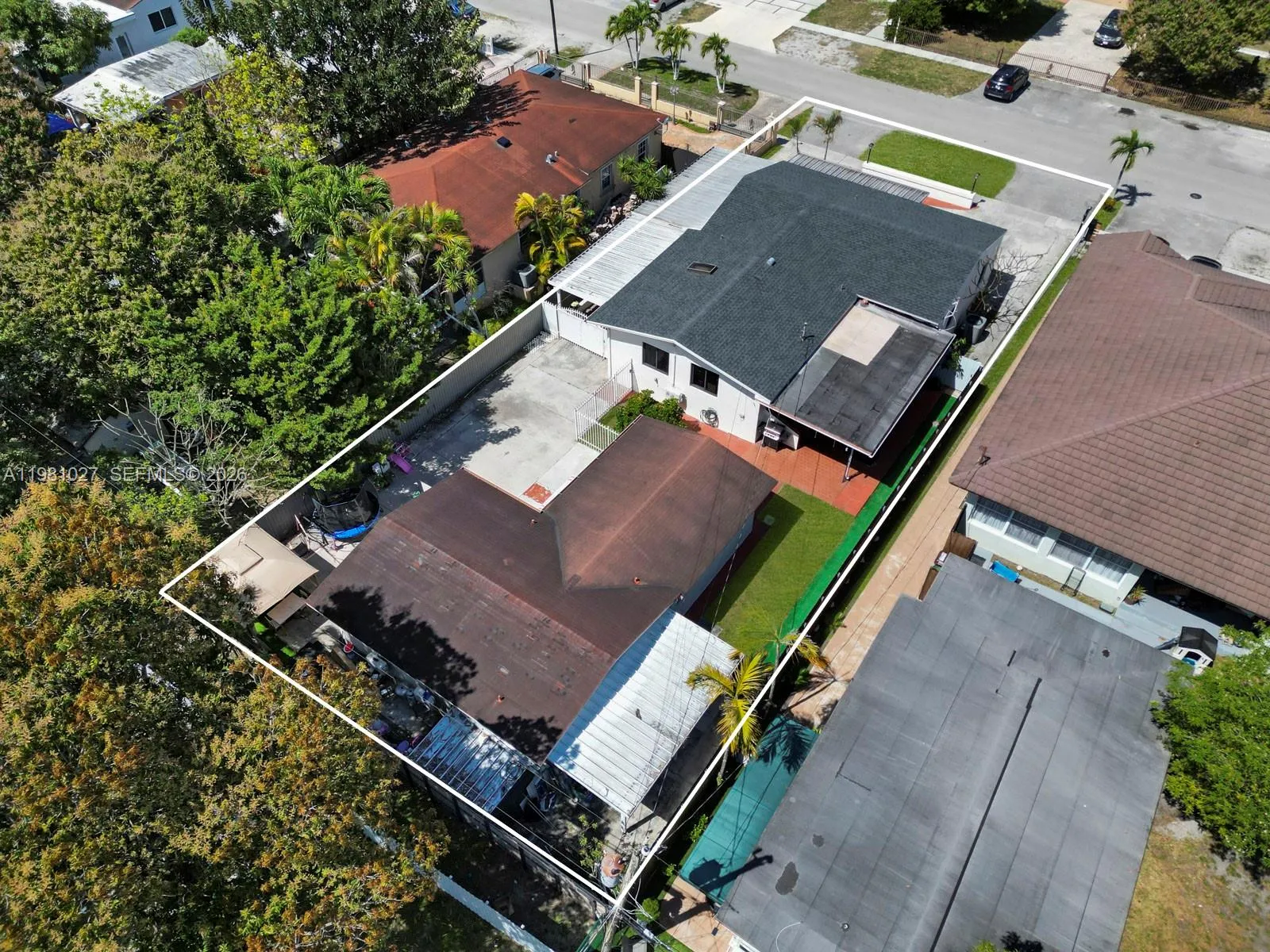 252 E 36th St, Hialeah, Florida 33013, Hialeah, Florida 33013, ,Residential Income,For Sale,252 E 36th St, Hialeah, Florida 33013,A11981027